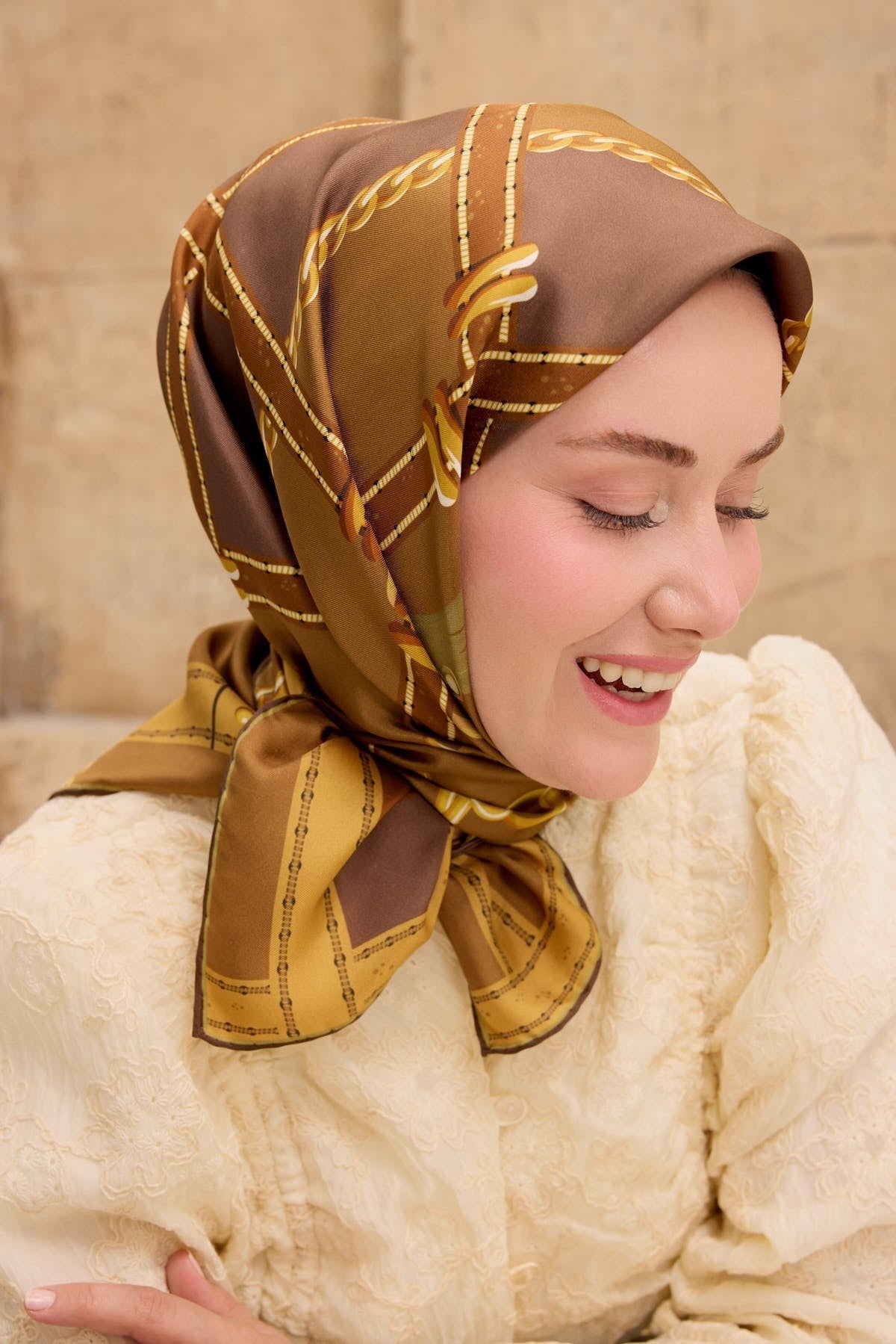Silk Home Tivil İpek Eşarp 11533 - 21 Kahverengi - Taba Zincir Desen