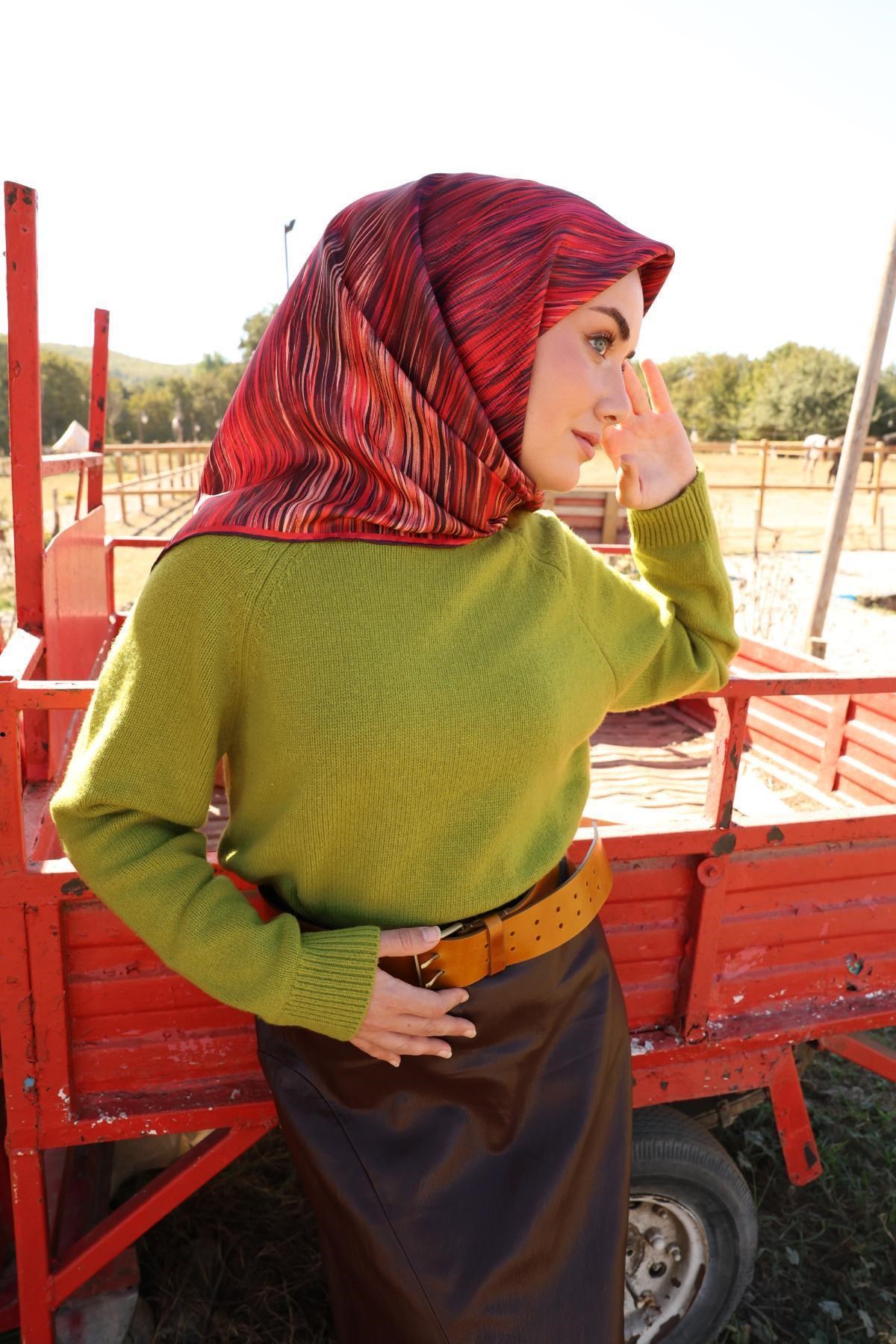 Silk Home Tivil İpek Eşarp IST 11484 - 26 Nar Çiçeği Çizgili Desen