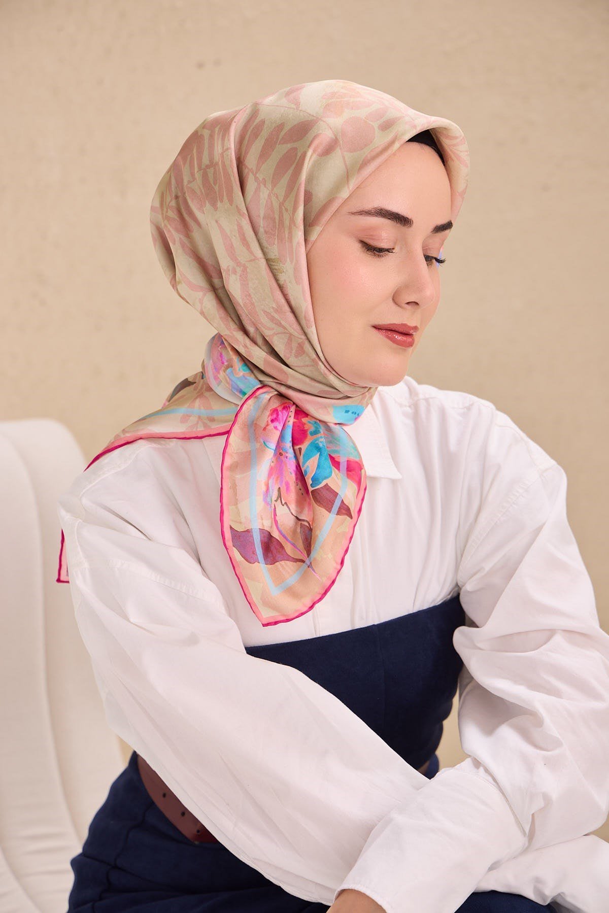 Silk Home Tivil İpek Eşarp IST 11511- 03 Neon Fuşya Çiçek Desen