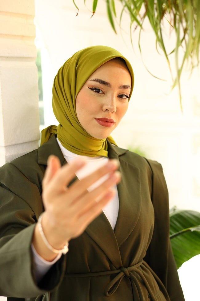 Silk Home Tivil Polyester Eşarp IST 11343-10 Yağ Yeşili Düz Desen