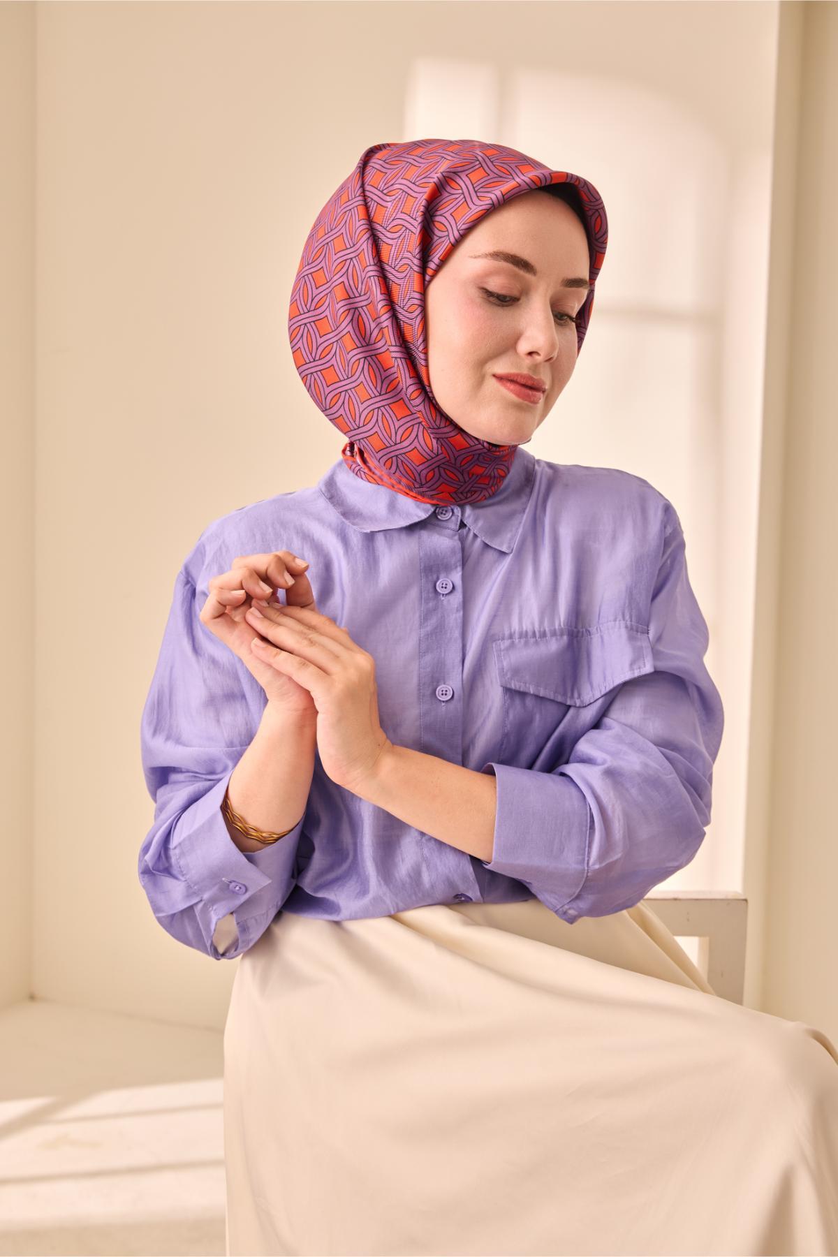 Silk Home Tivil Saf İpek 11479 - 22 Mor Kırmızı Soyut Desen