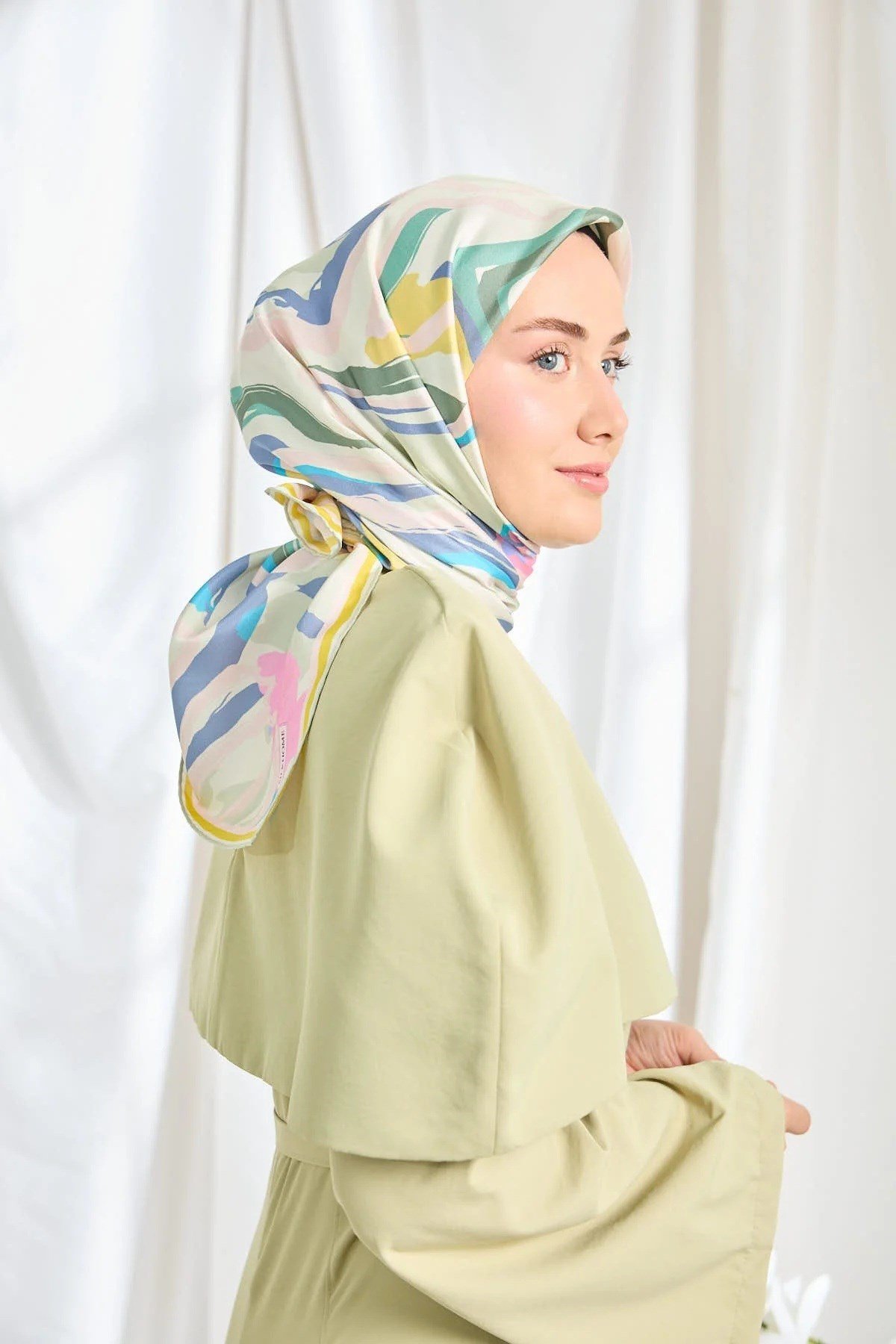 Silkhome Tivil İpek Eşarp 11541 12 Soft Yeşil Sarı Soyut Desen
