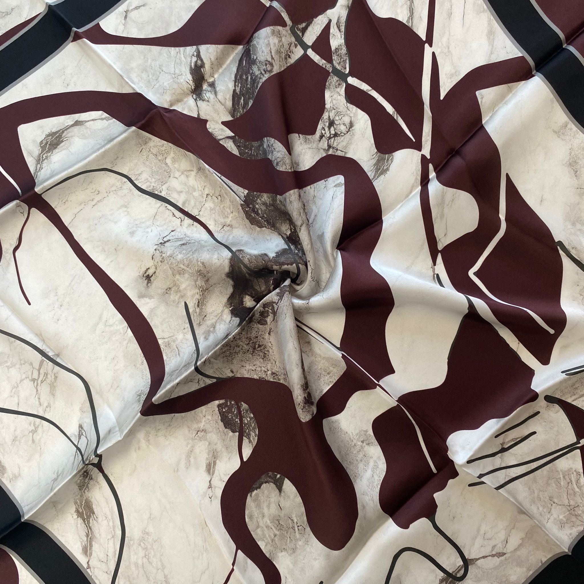 Sisley Sura Saf İpek Eşarp Bordo Karışık Desen 2043 - 022