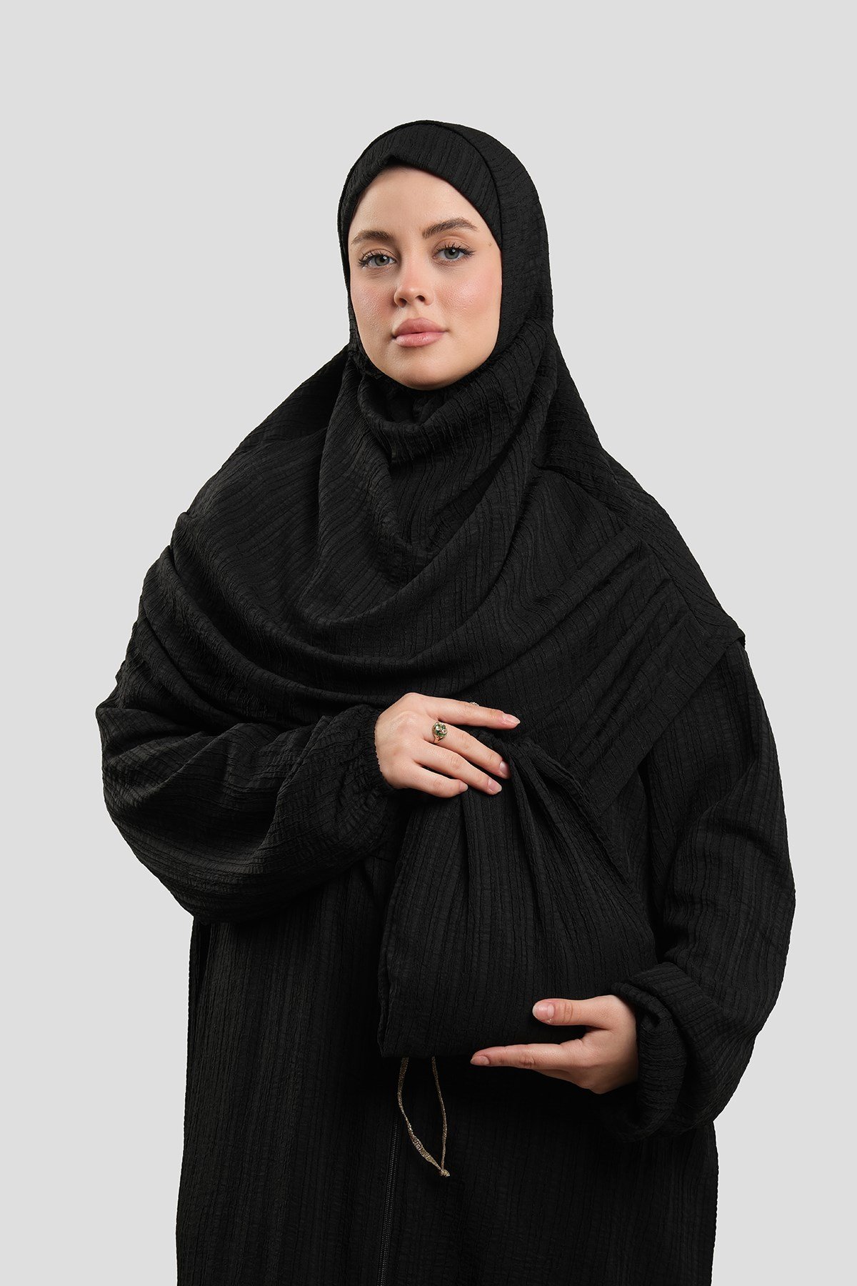 Siyah İki Parça Fermuarlı Namaz Elbisesi Dokuma Kendinden Desenli 2516_01