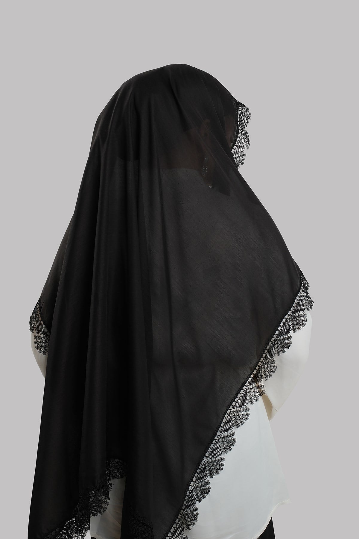 Siyah Namaz Başörtüsü Eşarp Kesik Elyaf Güpürlü 202211_01