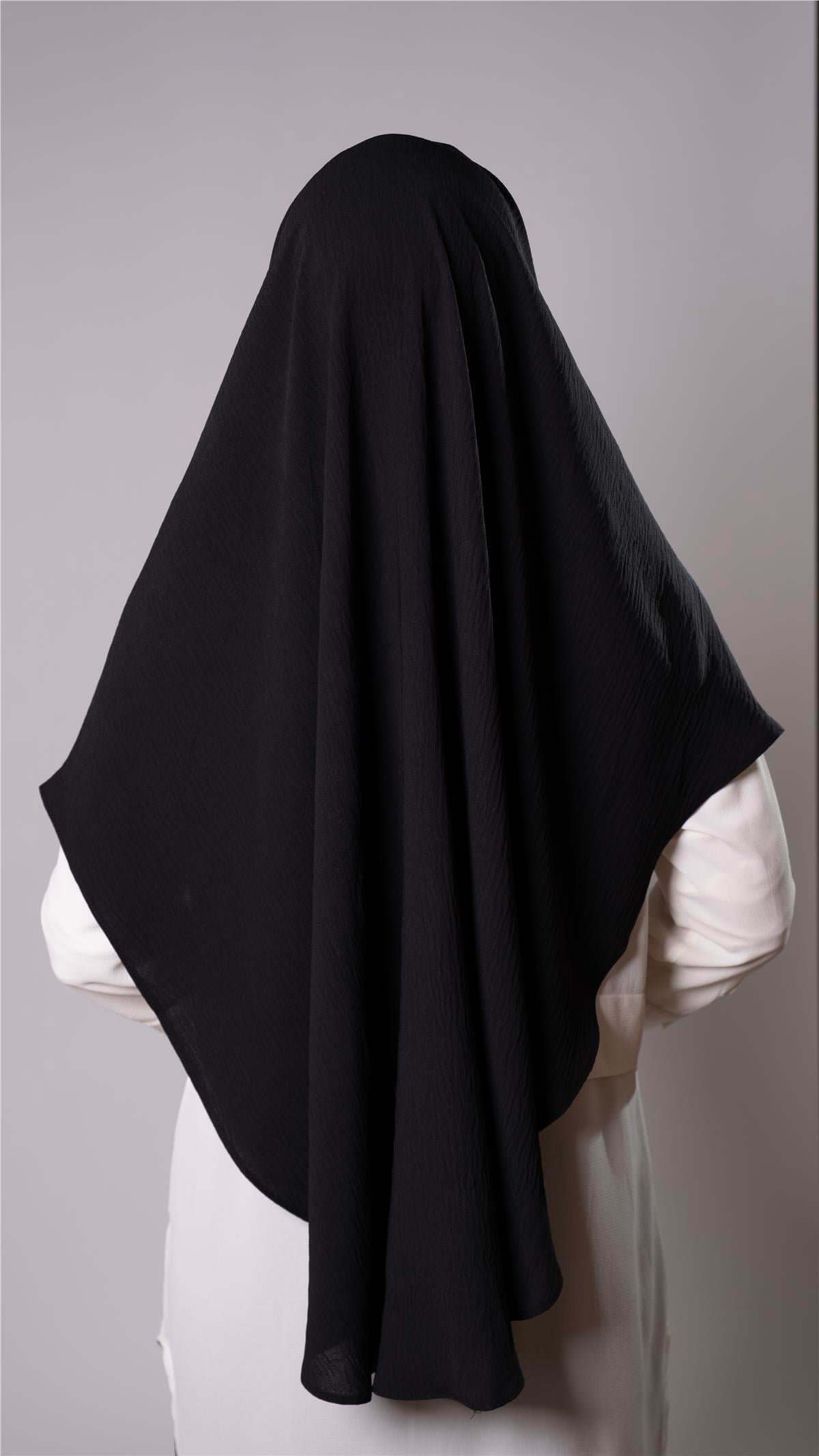 Siyah Pratik Hazır Geçmeli Tesettür Eşarp Aerobin Kumaş Düz Hijab 2309_01