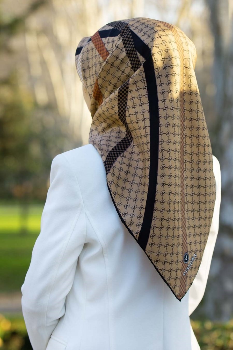 Vissona Tivil İpek Eşarp DGN50346 - 4 - 0004 - 0001 Bej Siyah Monogram Desen