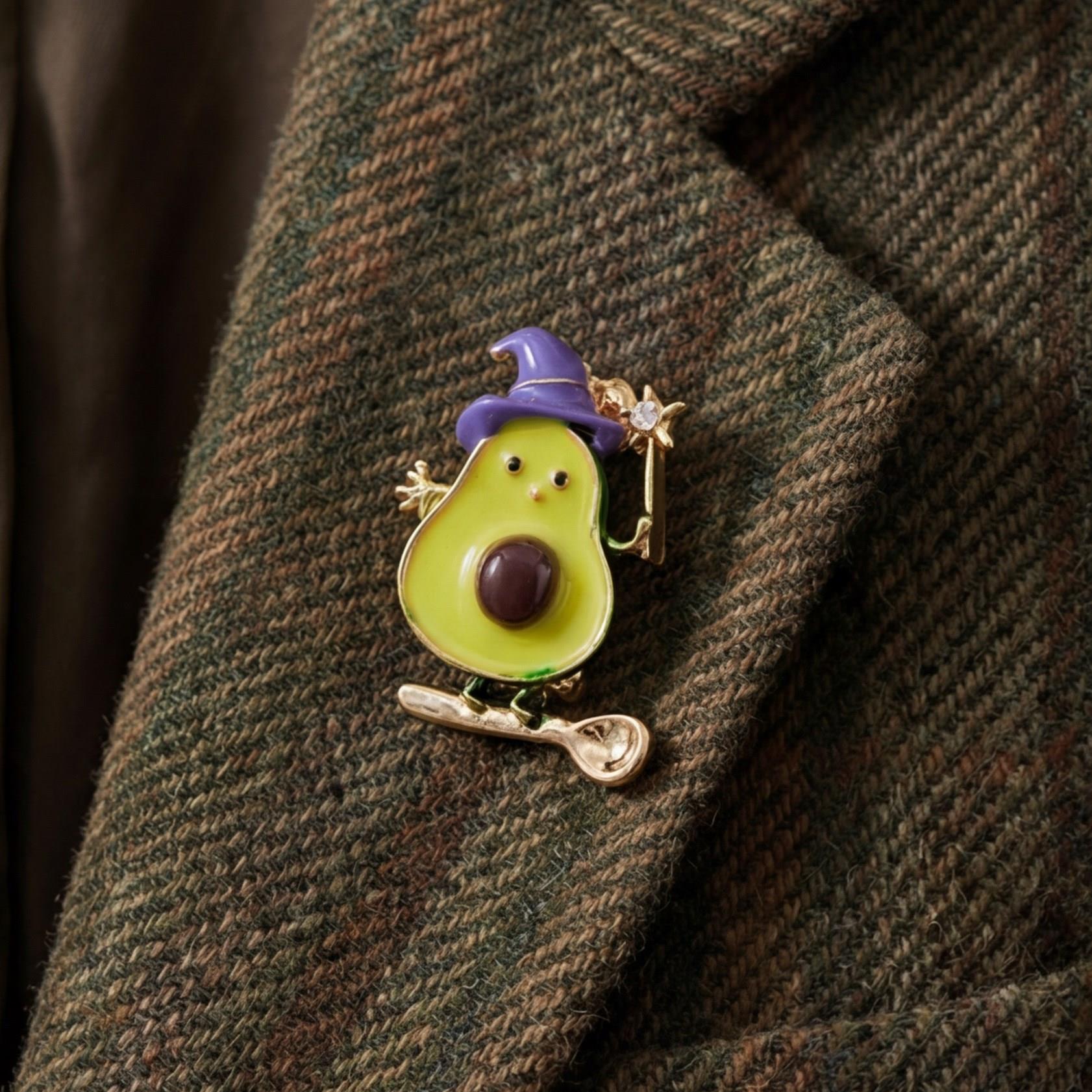 . Altın Kaplama Avakoda Model Broş BR-104