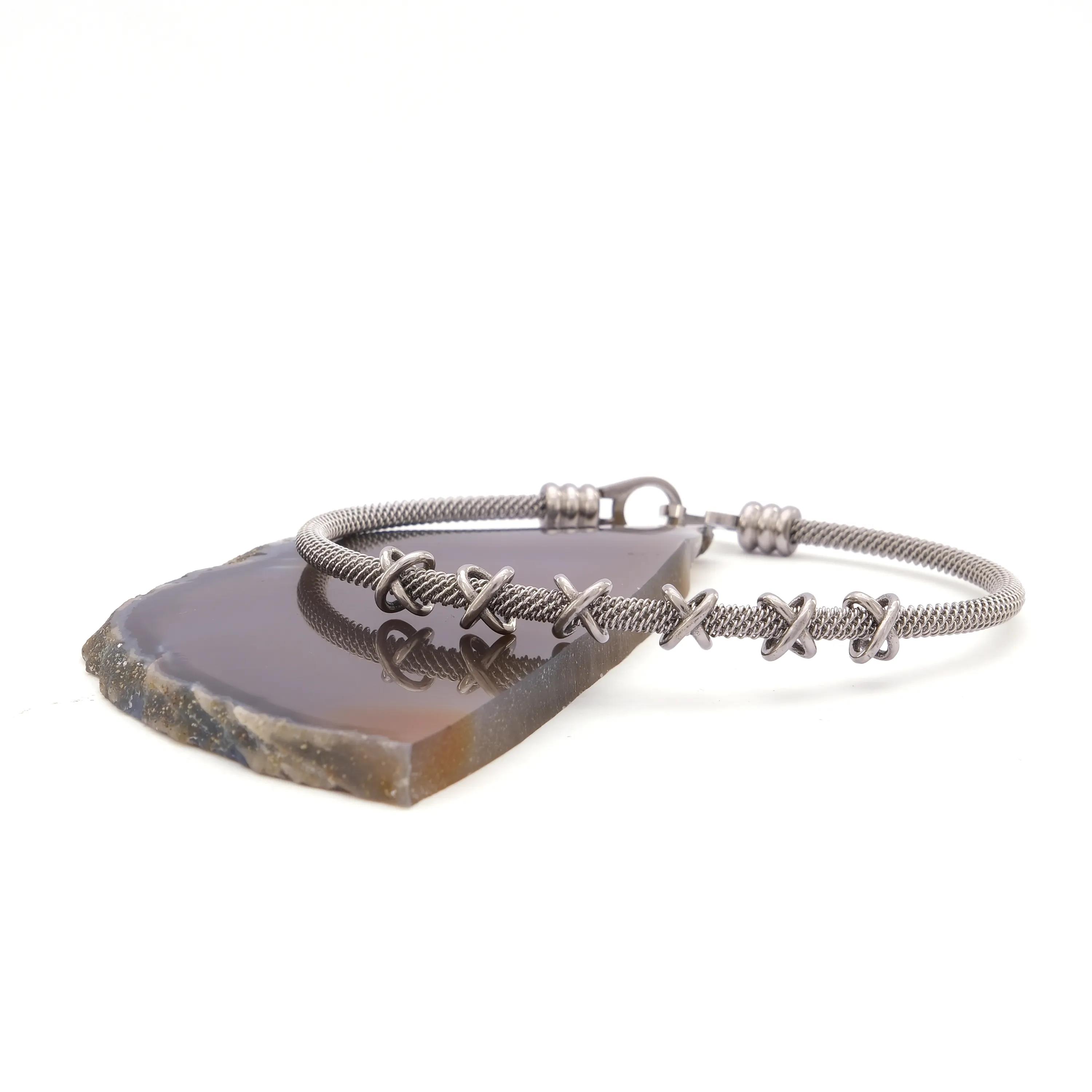 316L Çelik Düğüm Detaylı Gri Erkek Kelepçe Bileklik EBLK-425