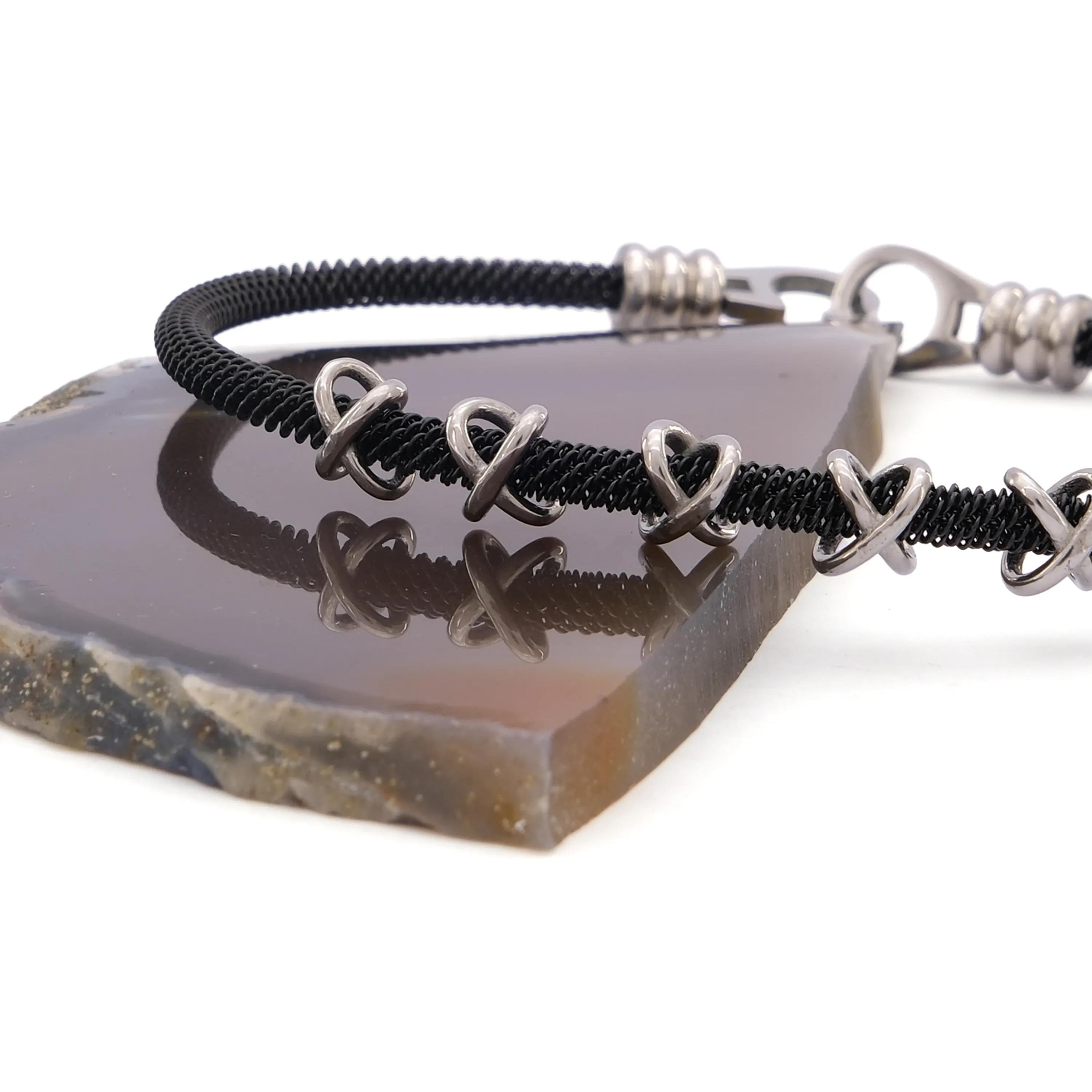 316L Çelik Düğüm Detaylı Siyah Erkek Kelepçe Bileklik EBLK-426