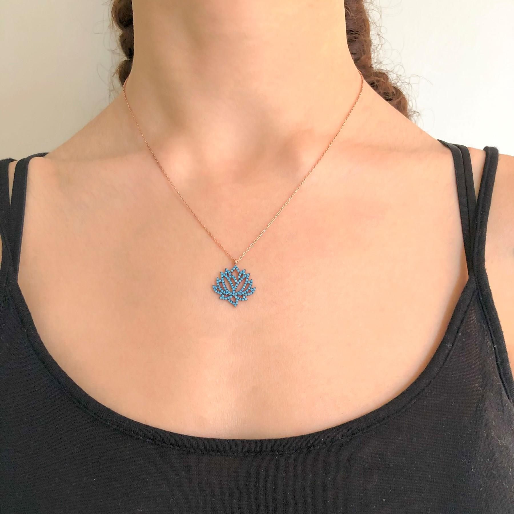 Mavi Taşlı Lotus Çiçeği Rose Gümüş Kolye GK-197