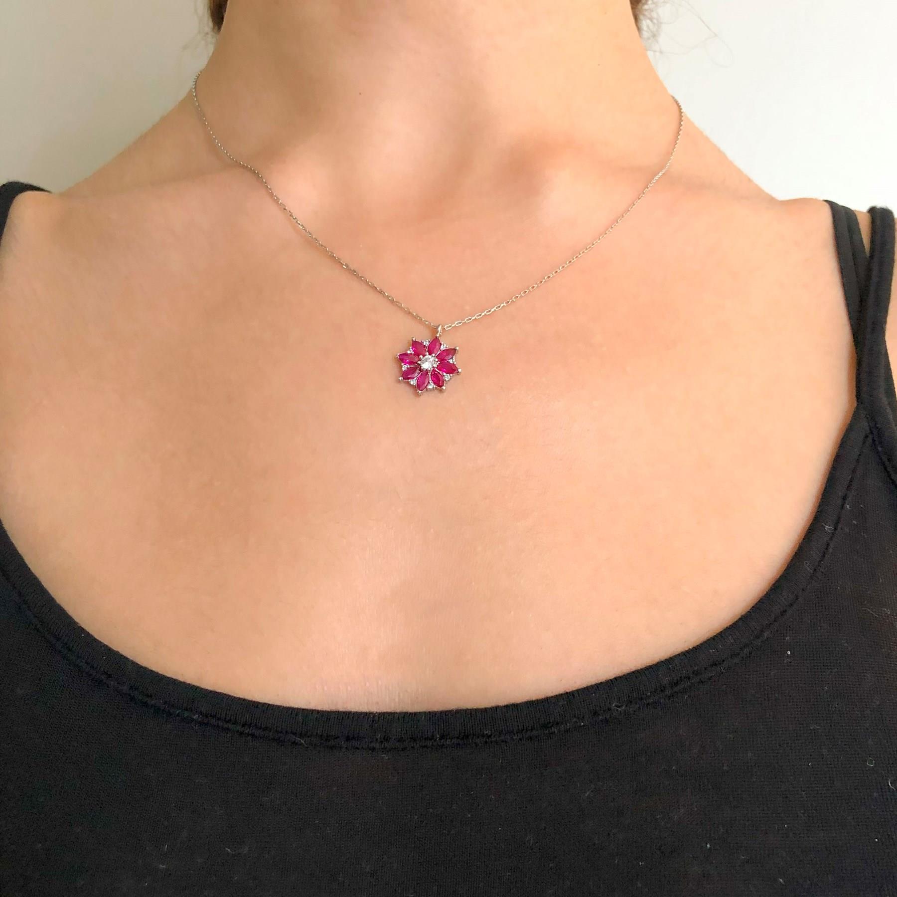 Zirkon Taşlı Mor Çiçek Gümüş Kolye GK-215