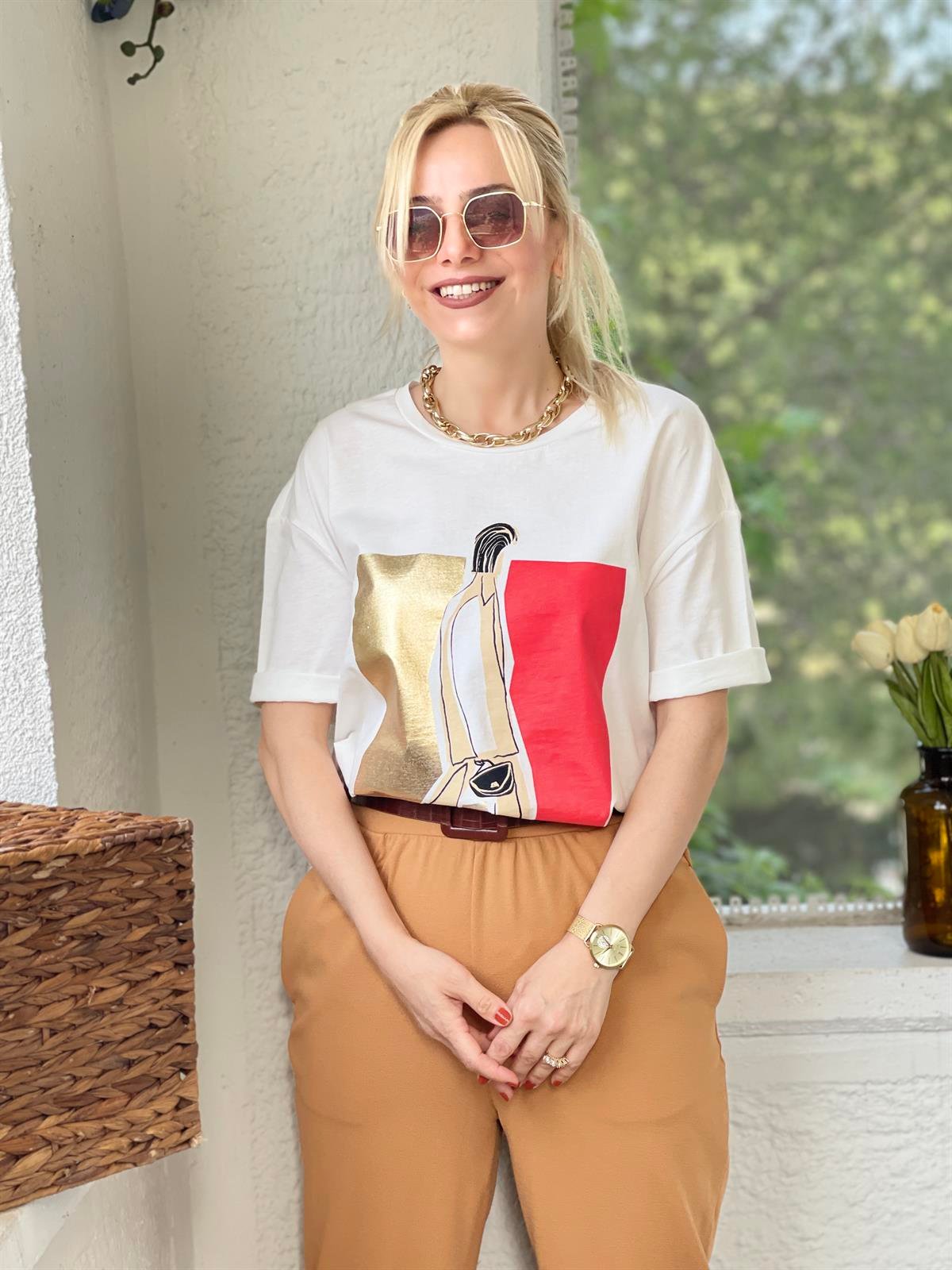 Varak Baskılı Beyaz Tişört