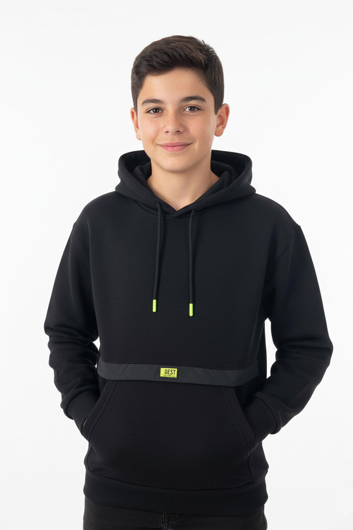 Kapşonlu Kanguru Cepli Detaylı Erkek Çocuk Sweatshirt