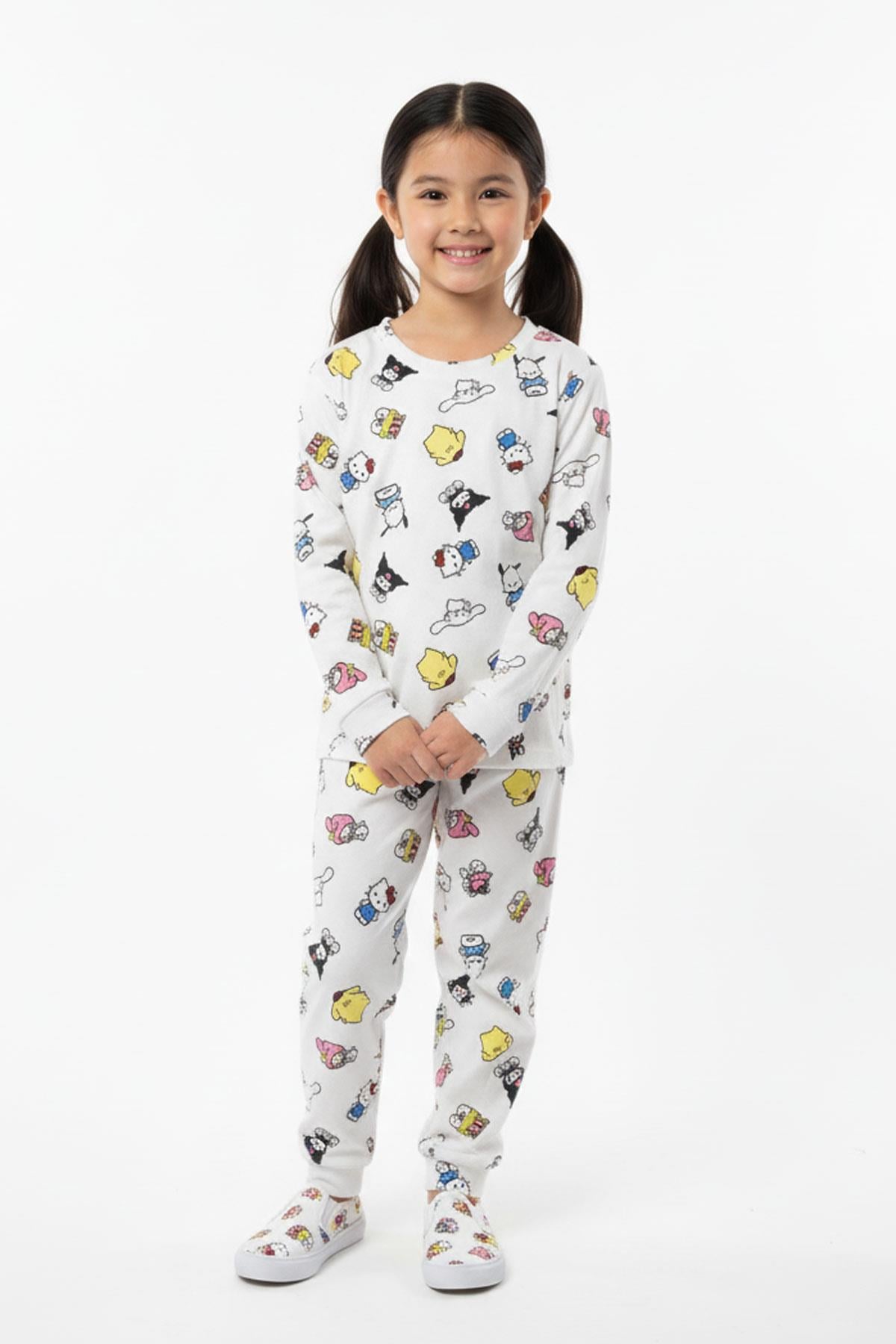 Kız Çocuk Sevimli Karakterli Mevsimlik Rahat Pijama Takımı