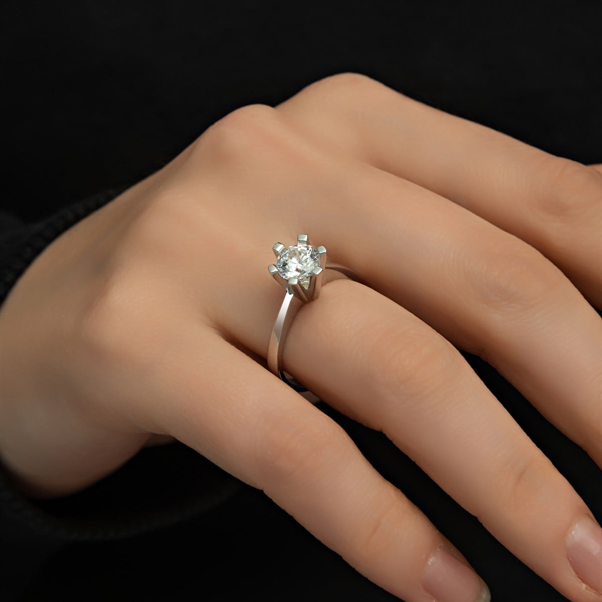 Pırlanta Montür Swarovski Taşlı Gümüş  Yüzük