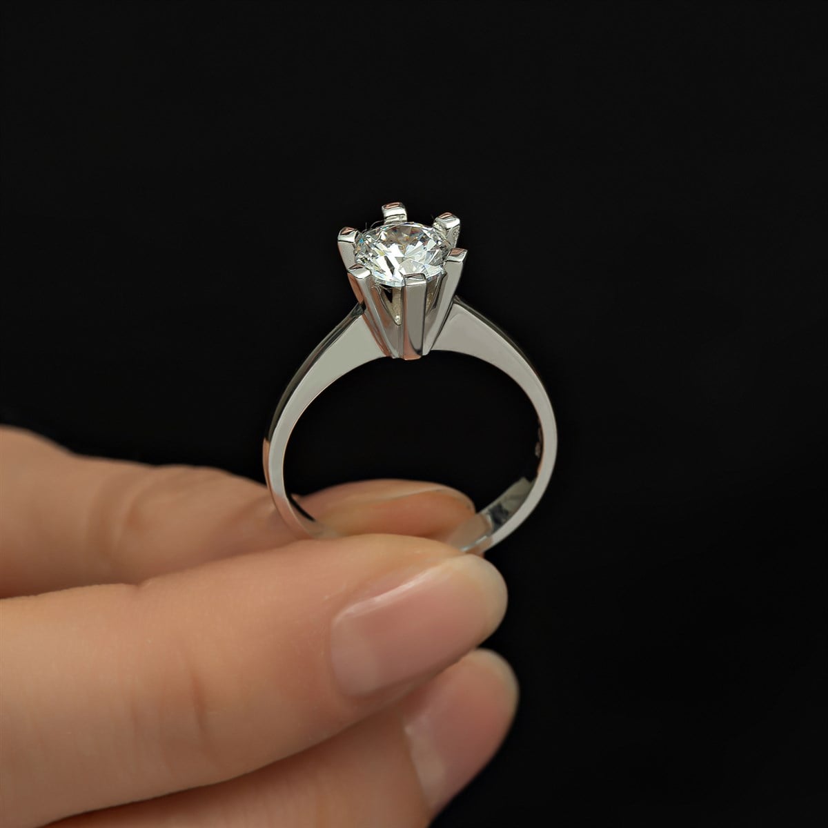 Pırlanta Montür Swarovski Taşlı Gümüş  Yüzük