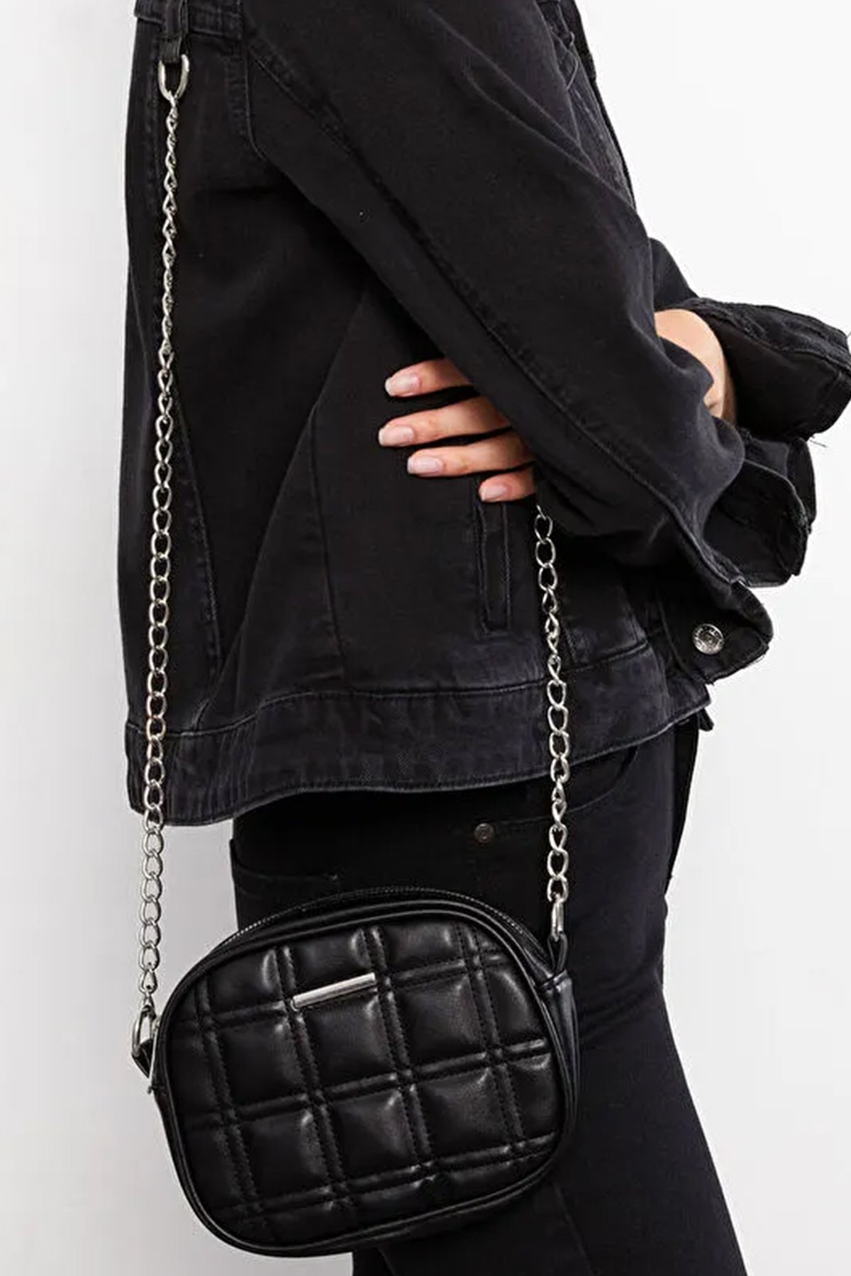 LWE10673-SyhTalhaLuwwe Bag'sKadın Deri Görünümlü Kapitoneli Zincir Detay Askılı Çapraz-Omuz Çantası (10673)