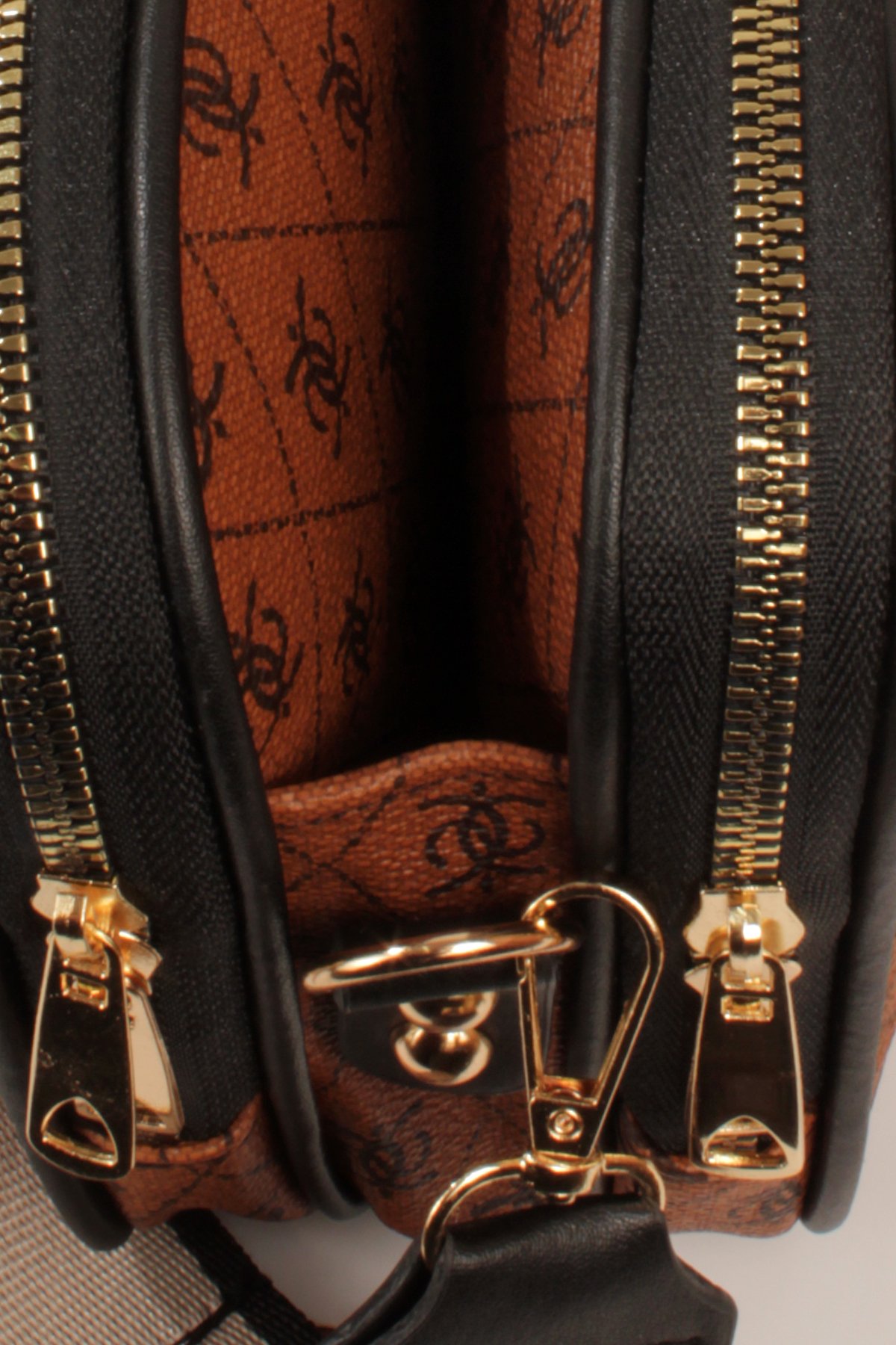 LWE1810-SyhTalhaLuwwe Bag'sKadın İki Bölmeli Çift Yön Fermuarlı Kapama Desenli Deri Dokuma Kolon Askılı Omuz Çantası (1810)