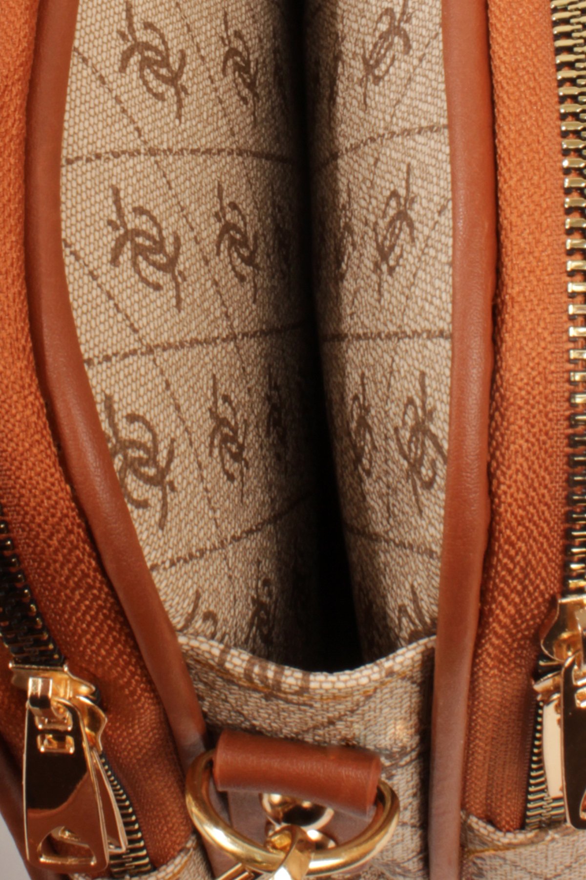 LWE1810-SyhTalhaLuwwe Bag'sKadın İki Bölmeli Çift Yön Fermuarlı Kapama Desenli Deri Dokuma Kolon Askılı Omuz Çantası (1810)