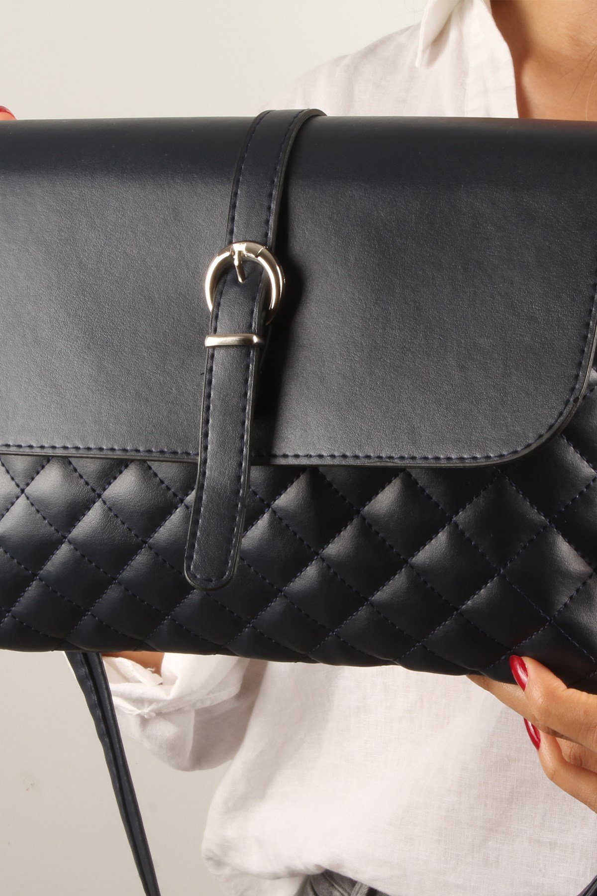 LWE20392-SLuwweLuwwe Bag'sKadın Kapitone Omuz Çantası (20392)