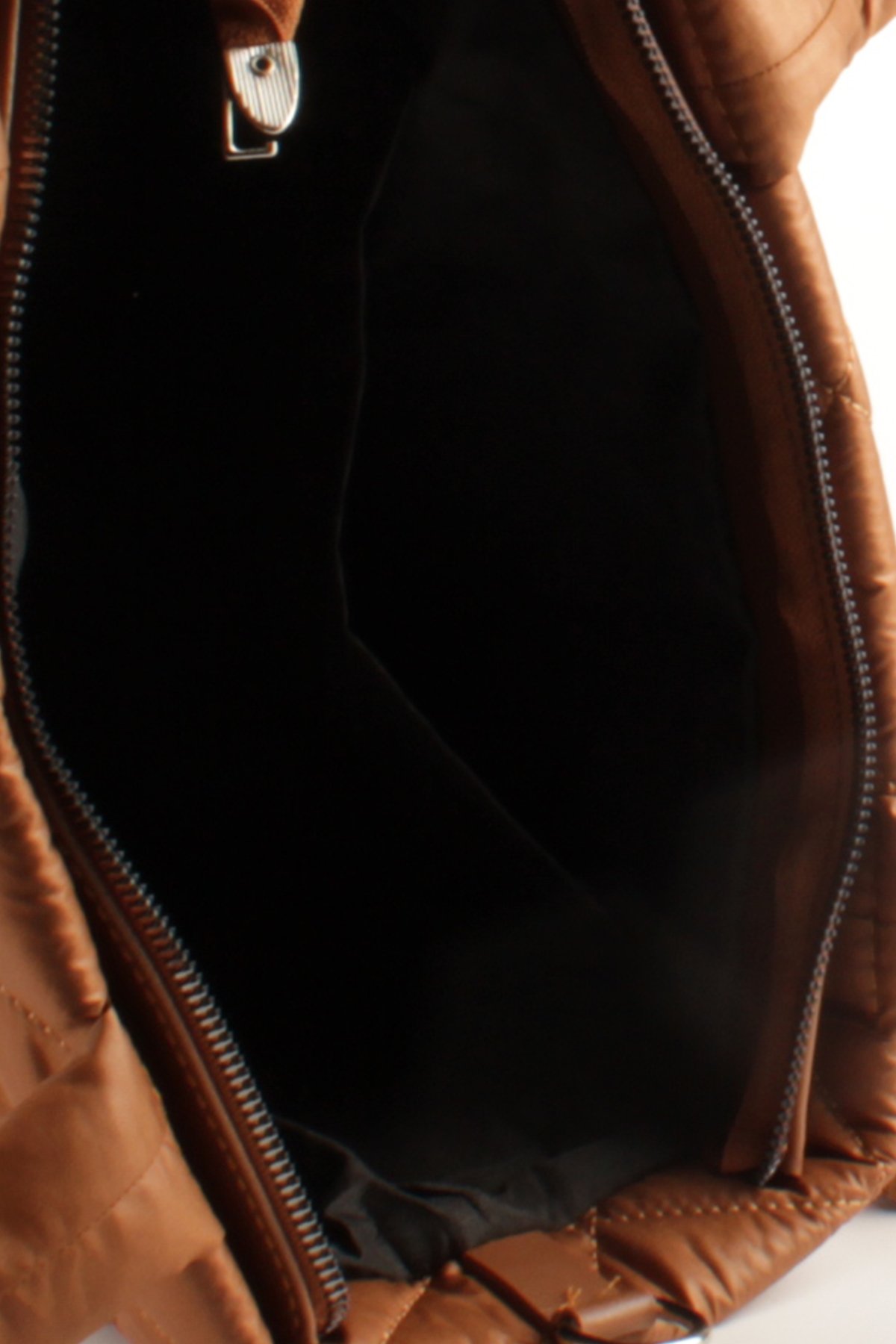 LWE10757-SyhTalhaLuwwe Bag'sKadın Kapitoneli Paraşüt Kumaş Çapraz Askılı Şişme Puf El ve Omuz Çantası (10757)