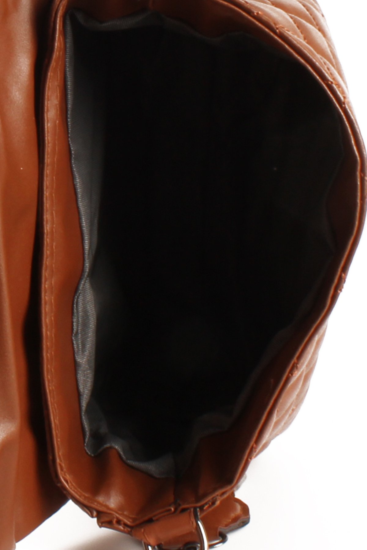 LWE20736-SyhTalhaLuwwe Bag'sKadın Kolon Askılı Kapitoneli Özel Nakışlı Kapaklı Omuz Çantası (20736)