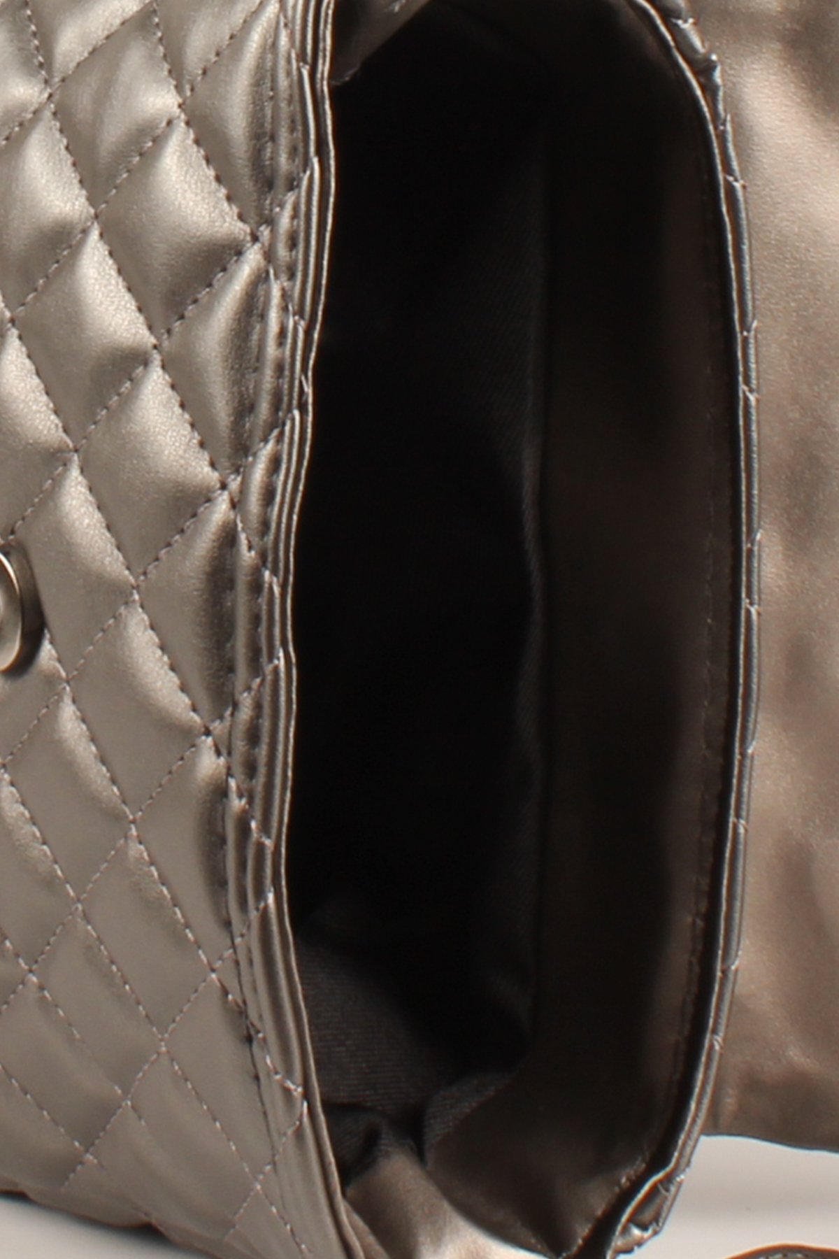 LWE20736-SyhTalhaLuwwe Bag'sKadın Kolon Askılı Kapitoneli Özel Nakışlı Kapaklı Omuz Çantası (20736)