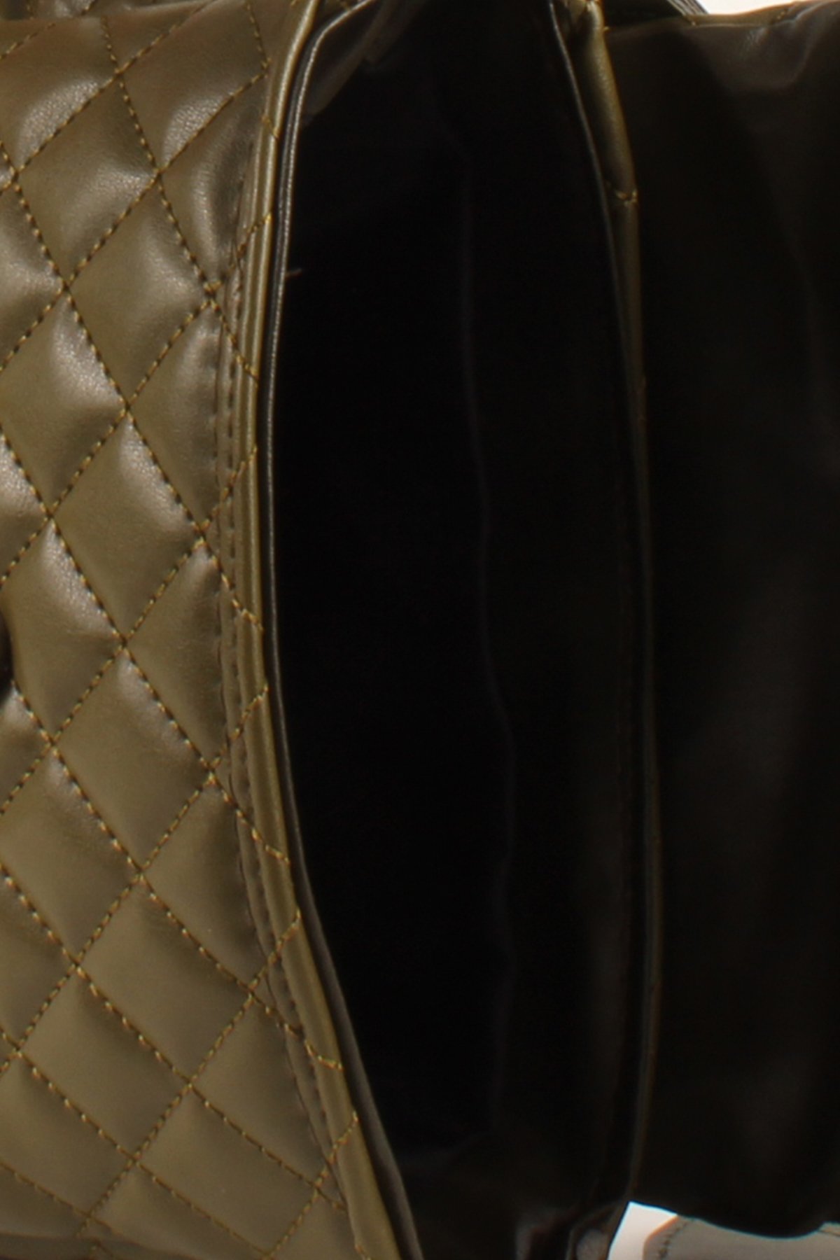 LWE20736-SyhTalhaLuwwe Bag'sKadın Kolon Askılı Kapitoneli Özel Nakışlı Kapaklı Omuz Çantası (20736)