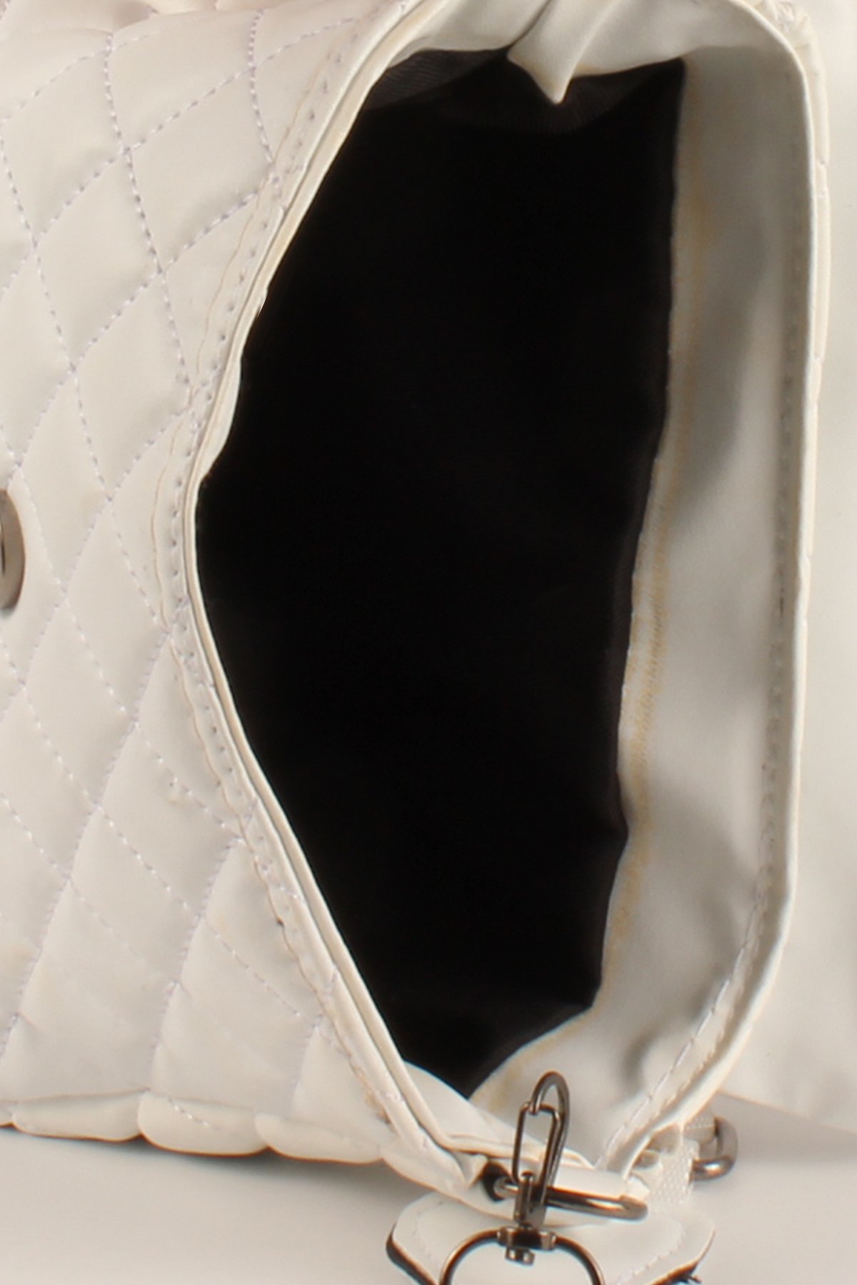 LWE20736-SyhTalhaLuwwe Bag'sKadın Kolon Askılı Kapitoneli Özel Nakışlı Kapaklı Omuz Çantası (20736)