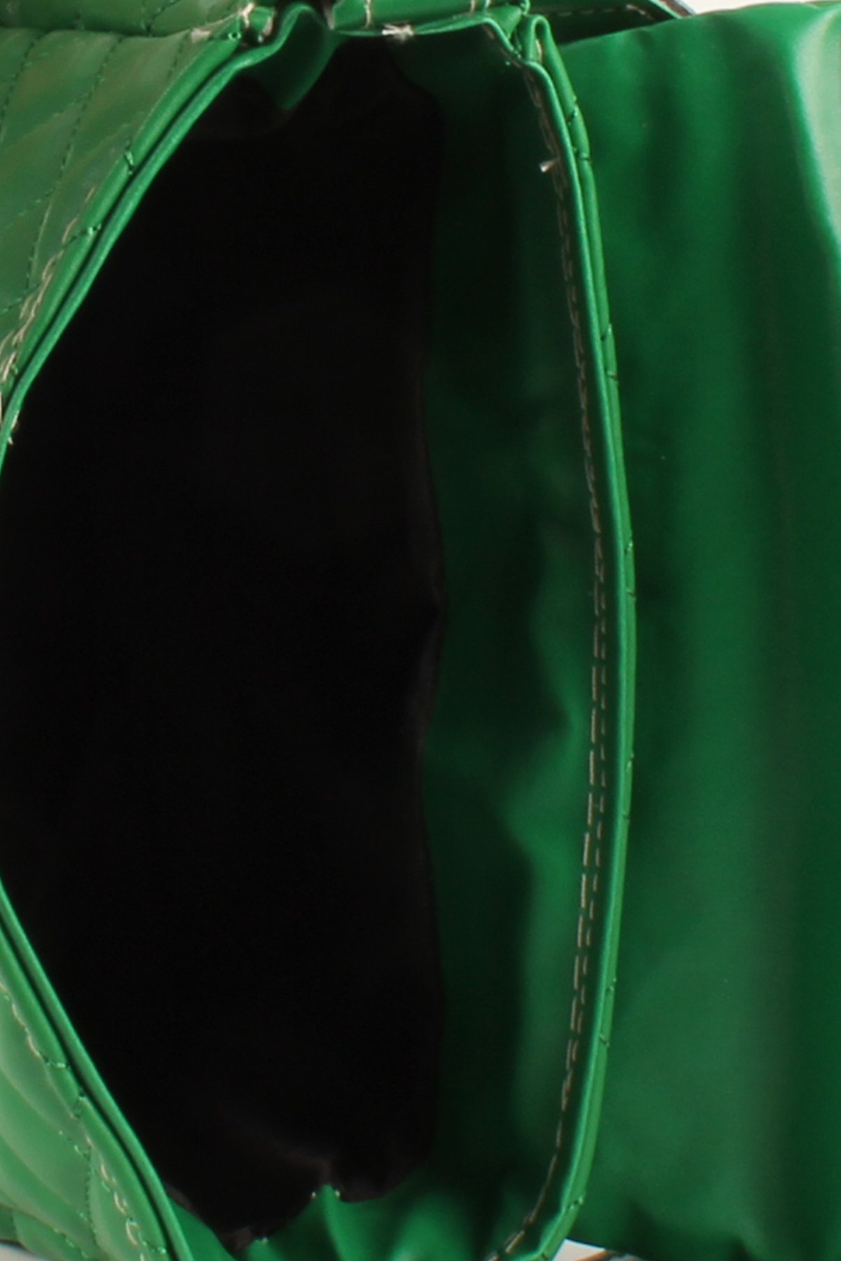 LWE20736-SyhTalhaLuwwe Bag'sKadın Kolon Askılı Kapitoneli Özel Nakışlı Kapaklı Omuz Çantası (20736)