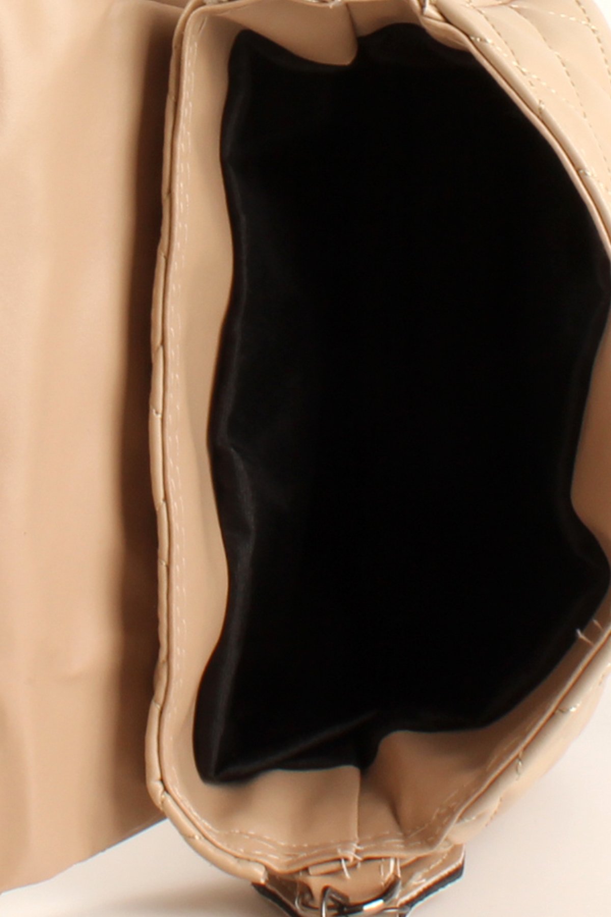 LWE20736-SyhTalhaLuwwe Bag'sKadın Kolon Askılı Kapitoneli Özel Nakışlı Kapaklı Omuz Çantası (20736)