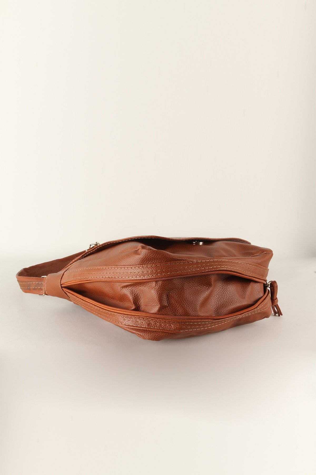 LWE20373-SLuwweLuwwe Bag'sKadın Postacı Tarz Omuz Çantası (20373)