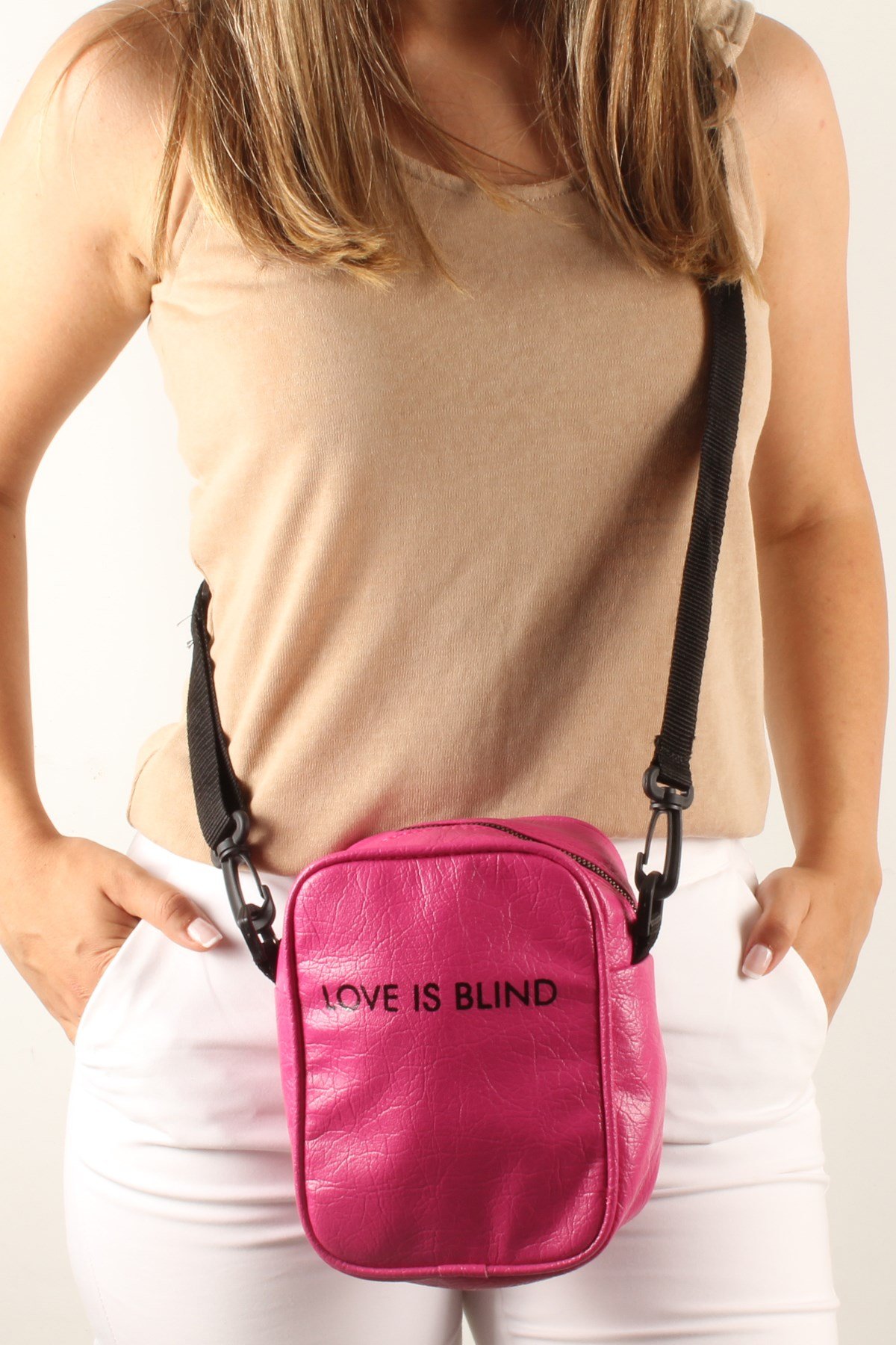 LWE20369-SLuwweLuwwe Bag'sKadın Pratik Sportif&Kulaklık Çıkışlı Omuz Çantası (20369)