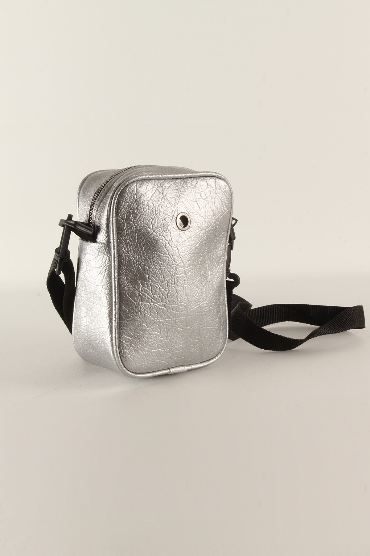 LWE20369-SLuwweLuwwe Bag'sKadın Pratik Sportif&Kulaklık Çıkışlı Omuz Çantası (20369)