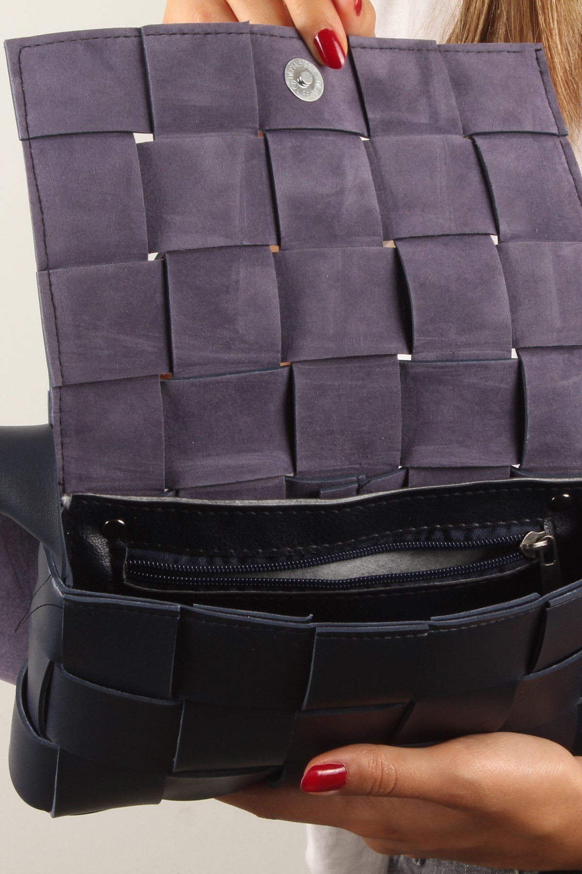 LWE20389-SLuwweLuwwe Bag'sKadın Şerit Kesimli Baget Tarz Omuz Çantası (20389)