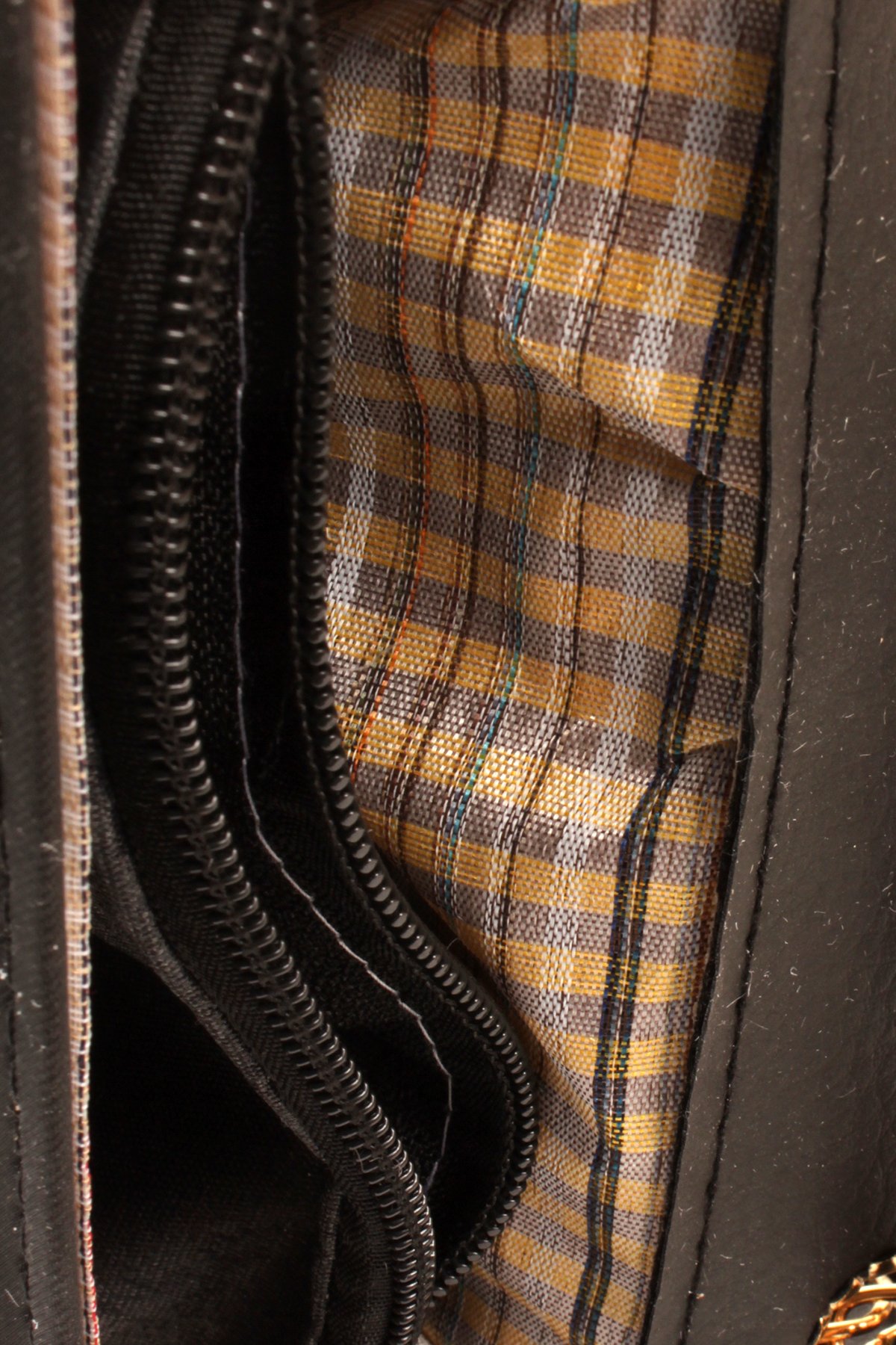 LWE20823-SyhTalhaLuwwe Bag'sKadın Üç Bölmeli Deri Metal Örgü Askı Kapitoneli Kilitli Üst Kapaklı Mini El ve Omuz Çantası (20823)