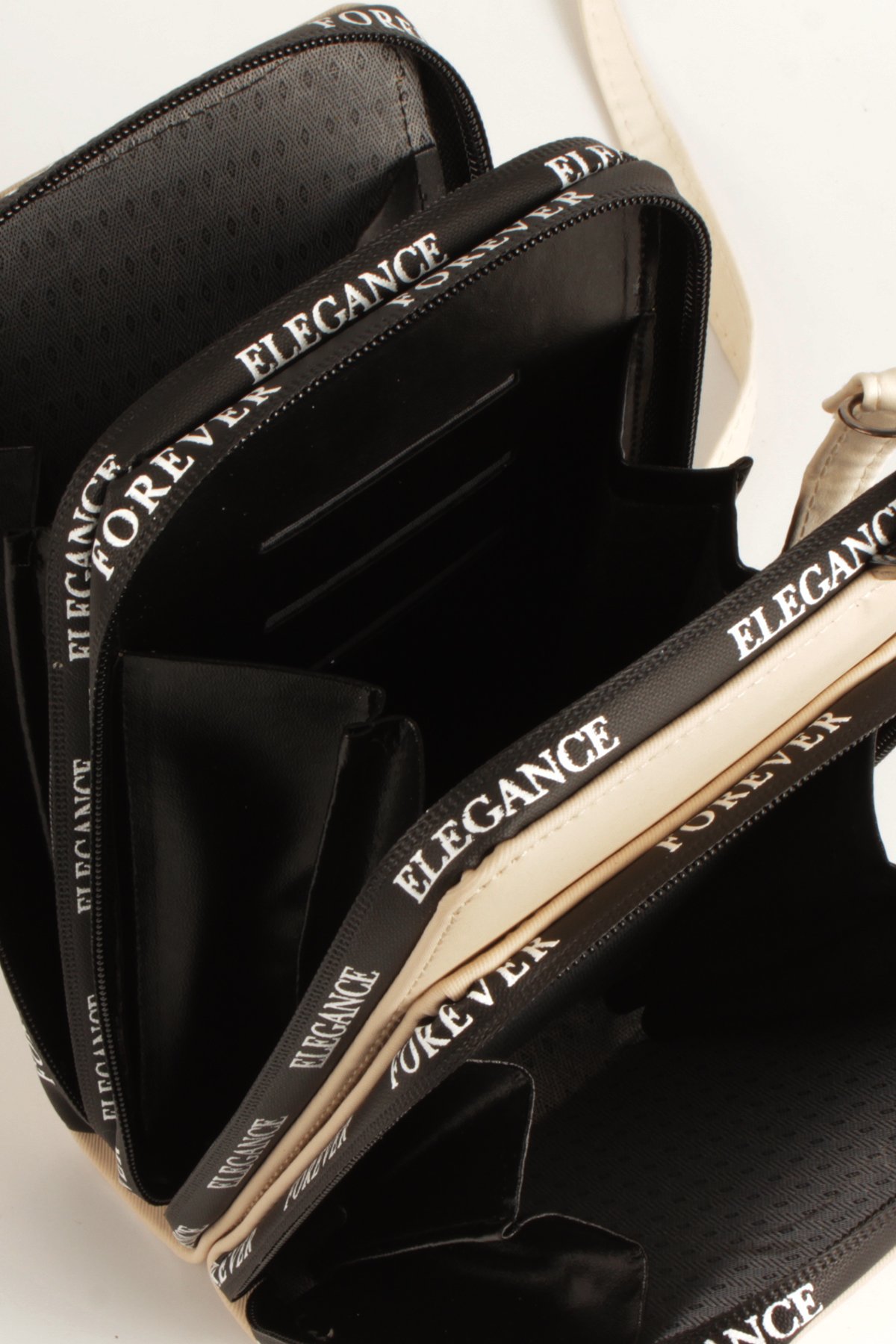 LWE10770-SyhTalhaLuwwe Bag'sKadın Üç Bölmeli Kartlıklı Telefon Bölmeli Destekli Kasa Yazı Detaylı Omuz Çantası (10770)