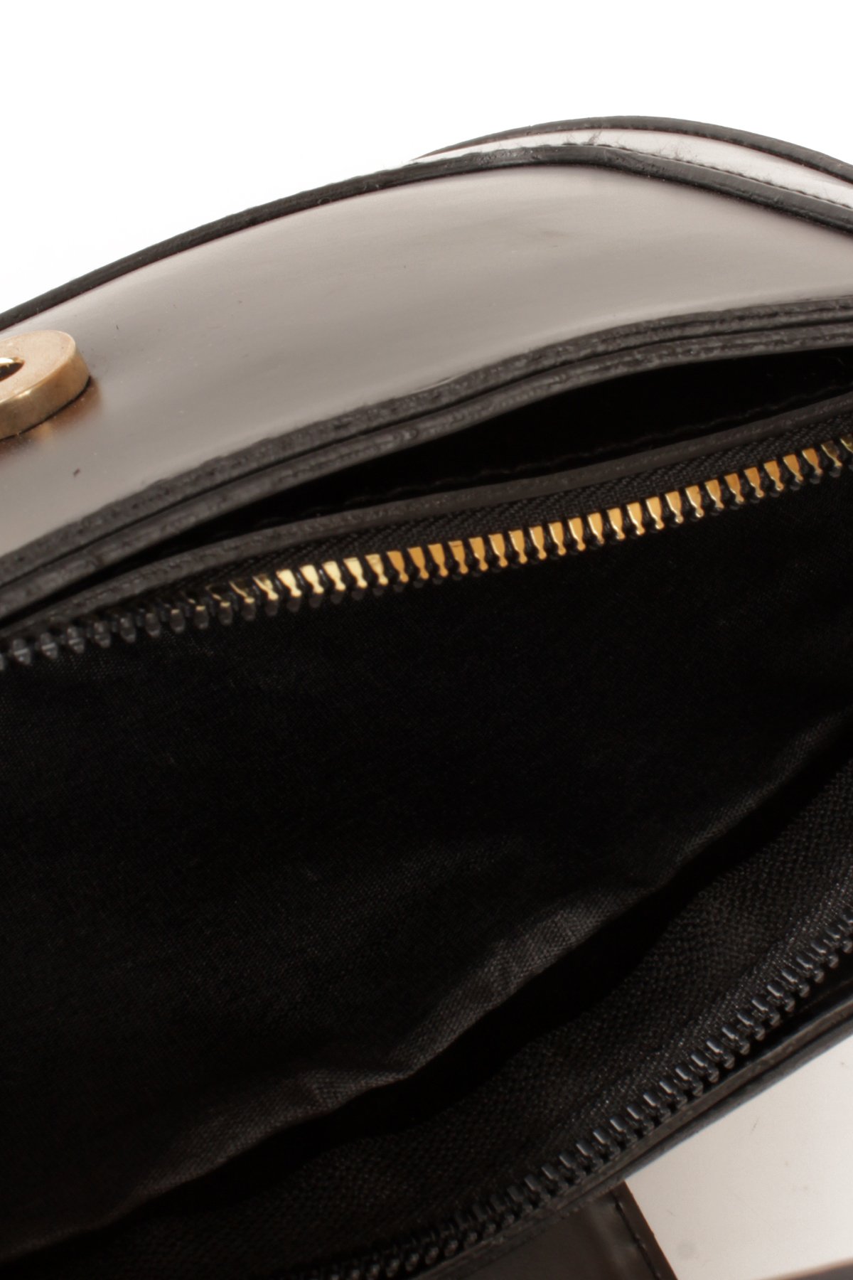 LWE1811-SyhTalhaLuwwe Bag'sKadın Yumuşak Doku Kemer Kapak Detayı Fermuarlı Kapama Kararmaz Aksesuarlı Baget Omuz Çantası (1811)