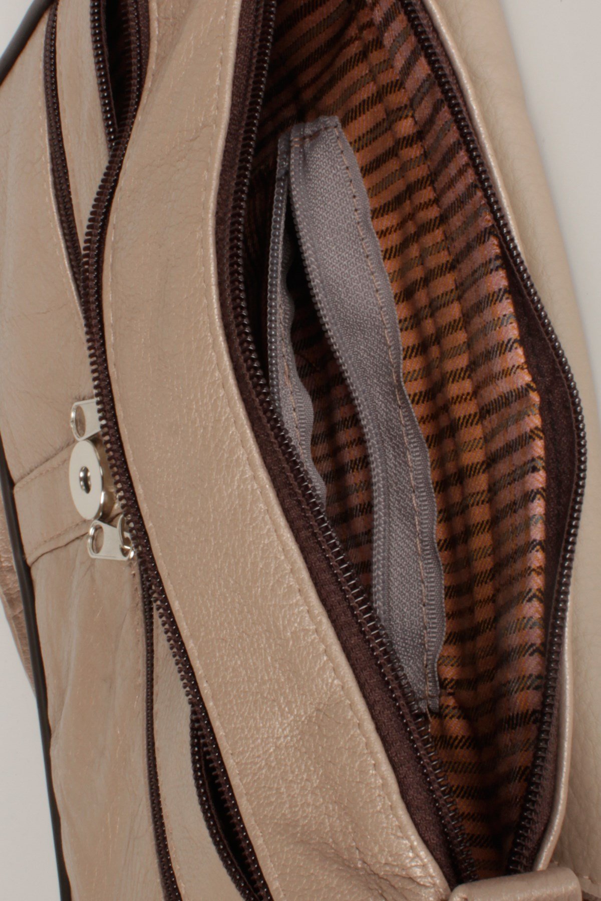 LWE1406-SLuwweLuwwe Bag'sKadın Yumuşak Hakiki Deri Parçalı ve Renkli Omuz Çantası (1406)