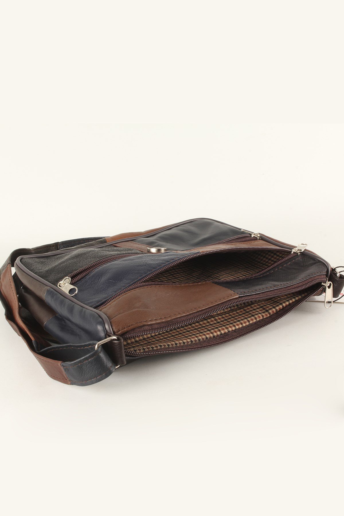 LWE1403-SLuwweLuwwe Bag'sKadın Yumuşak Hakiki Deri Parçalı ve Renkli Omuz Çantası (1403)