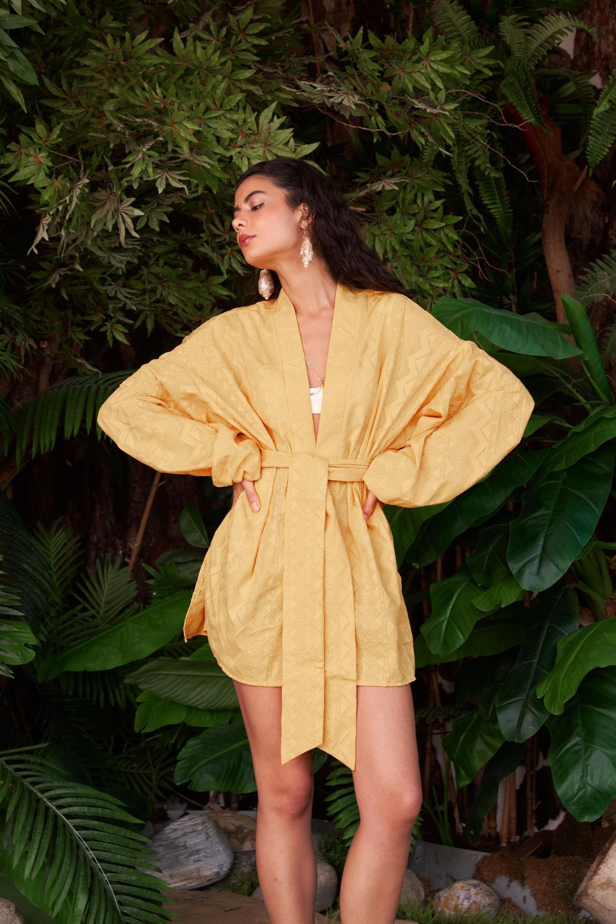 Bodhi Hardal Balon Kollu Nakışlı Mini Kimono