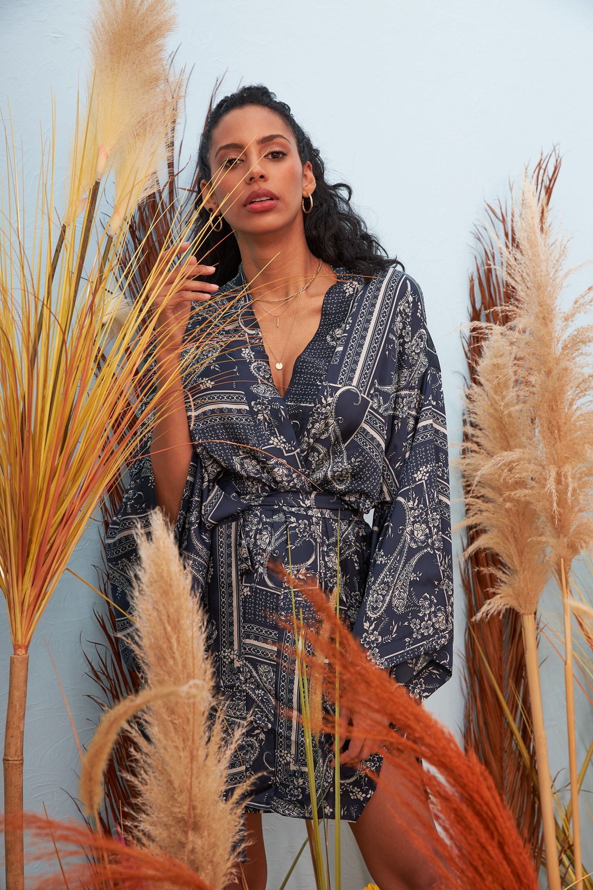 Kali Lacivert Desenli Mini Kimono
