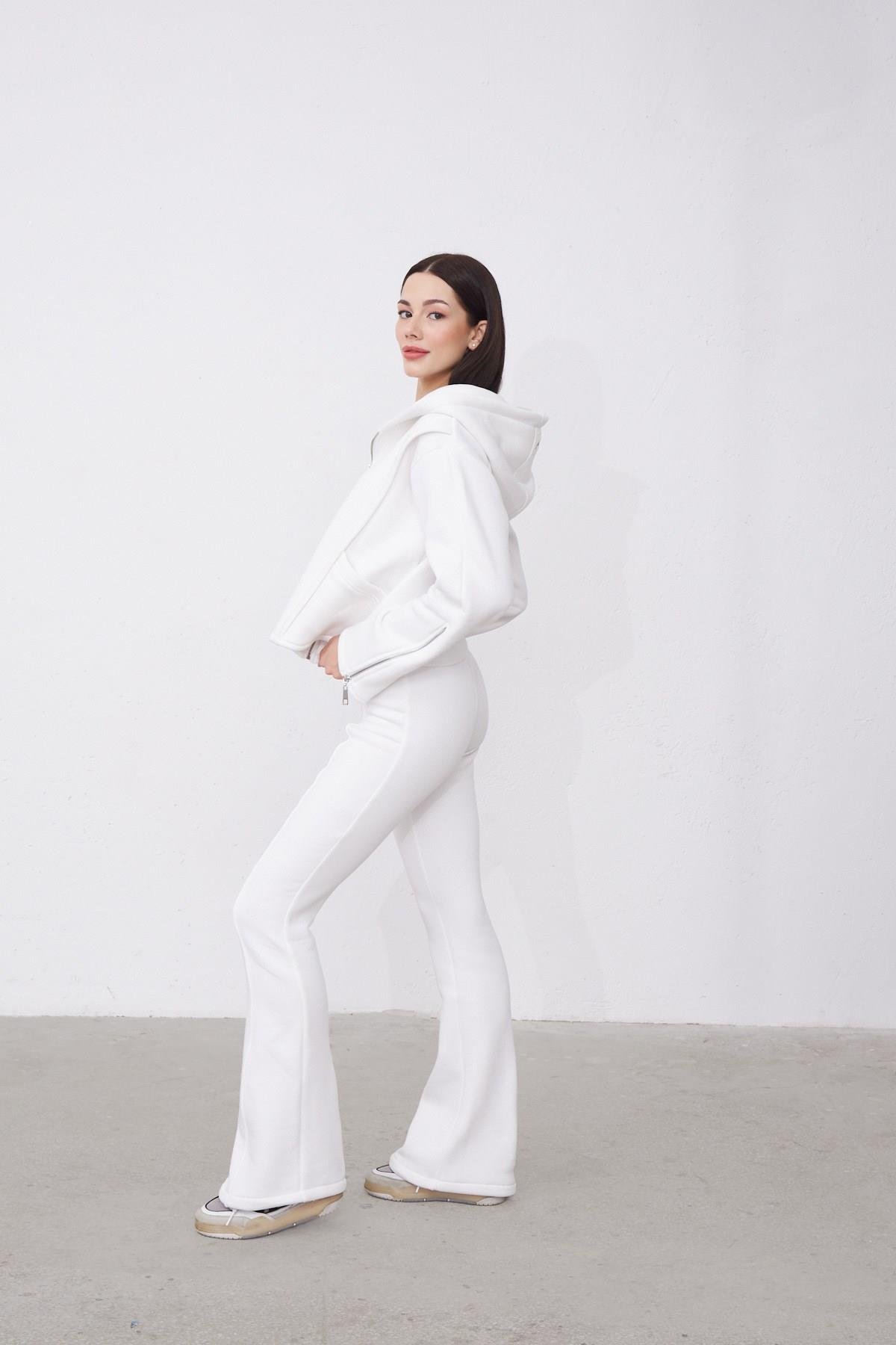 Kylie Beyaz Oversize Pamuklu Kapşonlu Hodie Sweatshirt ve Jogger Eşofman Takım