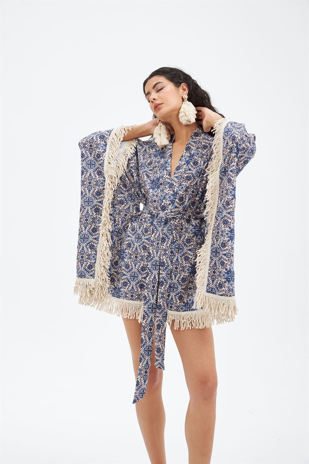 Mara Pamuk Desenli Püsküllü Panço Kimono Elbise