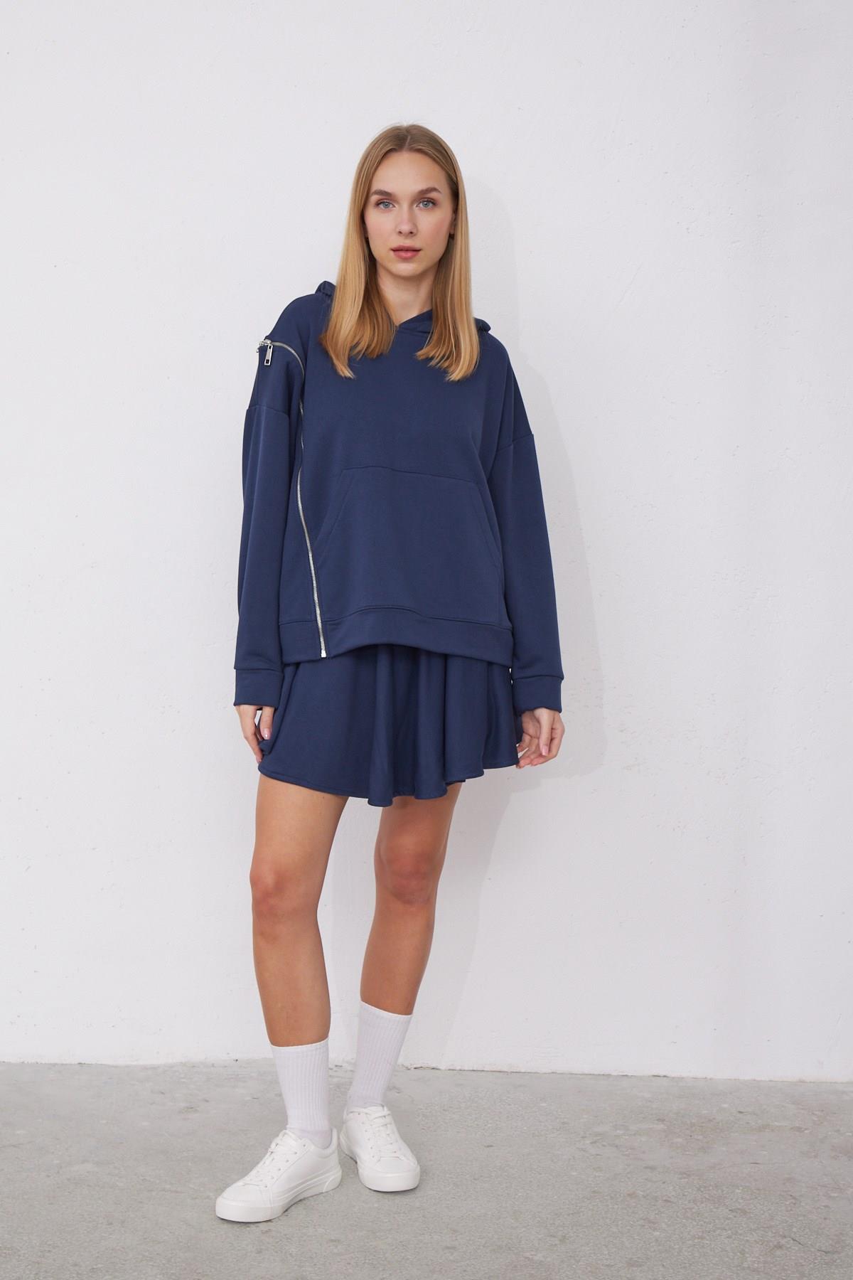 Saage Oversize Pamuklu Kapşonlu Fermuar Tasarım Sweatshirt ve Şort Etek Takım