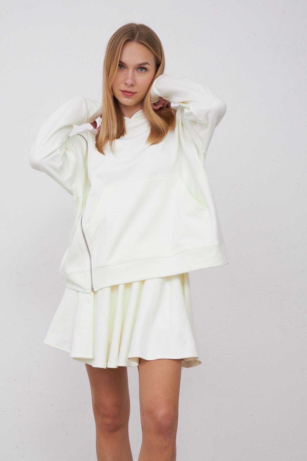 Saage Oversize Pamuklu Kapşonlu Fermuar Tasarım Sweatshirt ve Şort Etek Takım