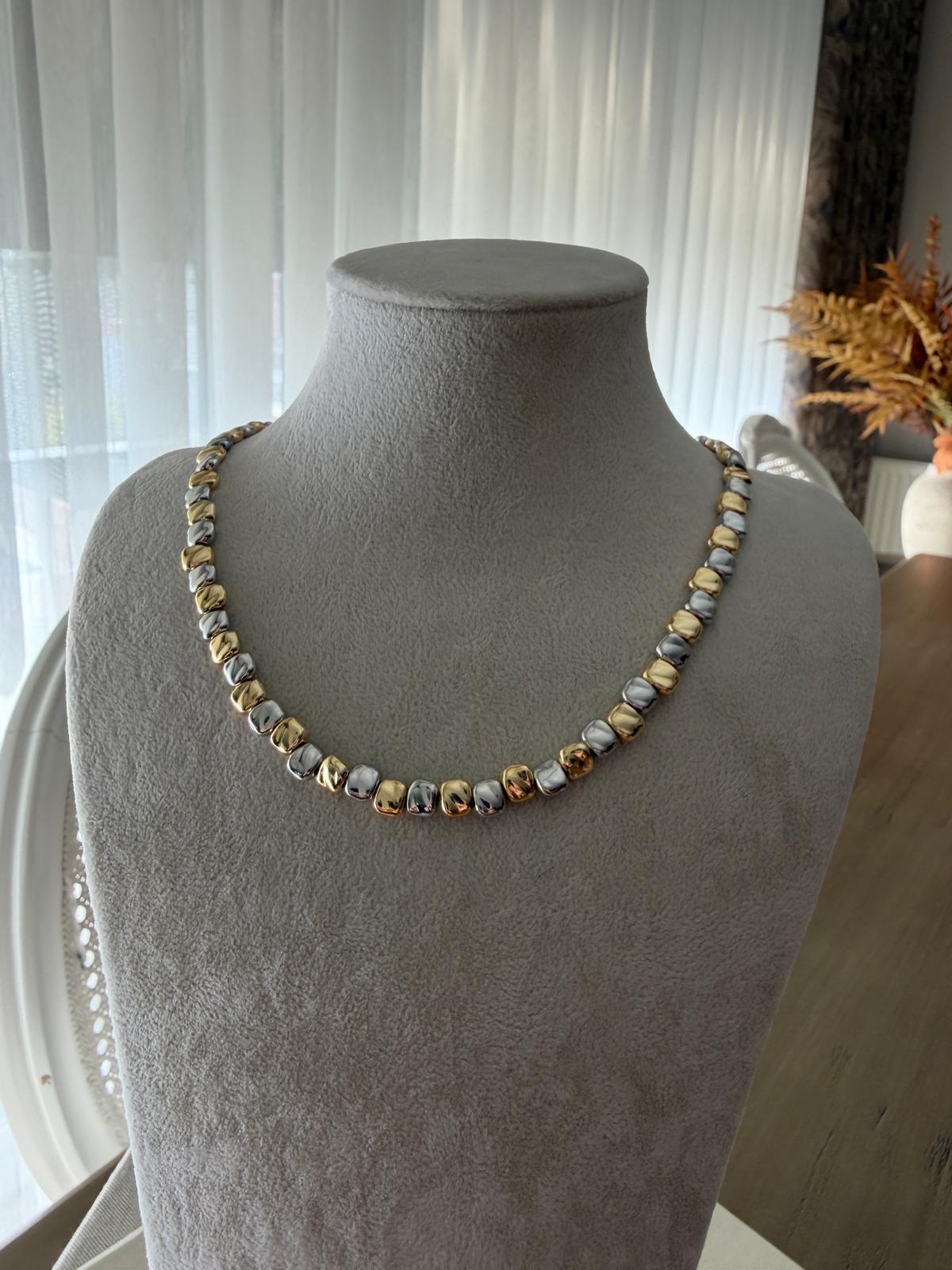 ÖZEL SERİ ÇİFT RENKLİ EZME MODEL KOLYE
