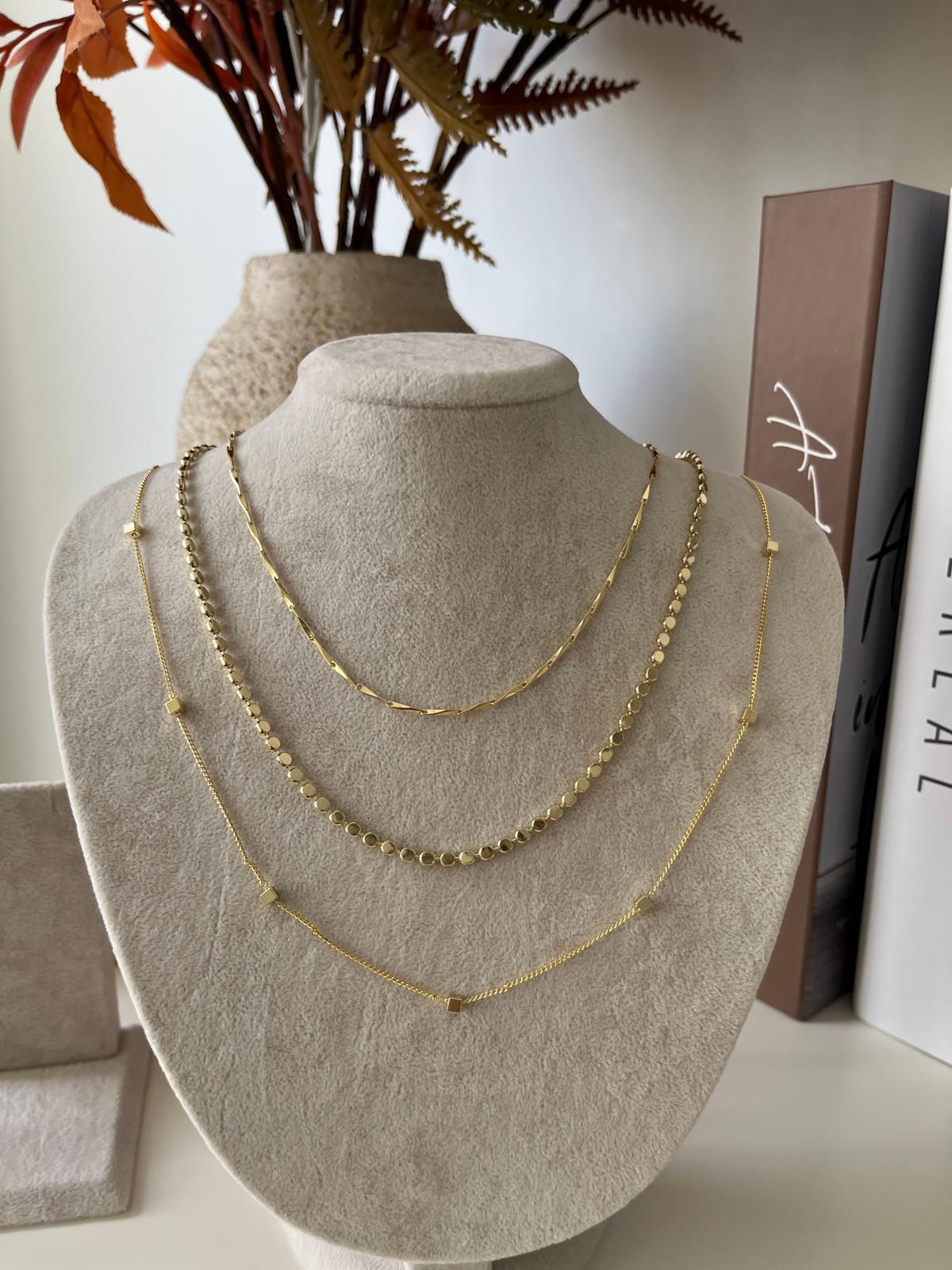 ÖZEL SERİ İÇ İÇE GEÇMELİ SİNGAPUR MODEL GOLD 14K ZİNCİR KOLYE