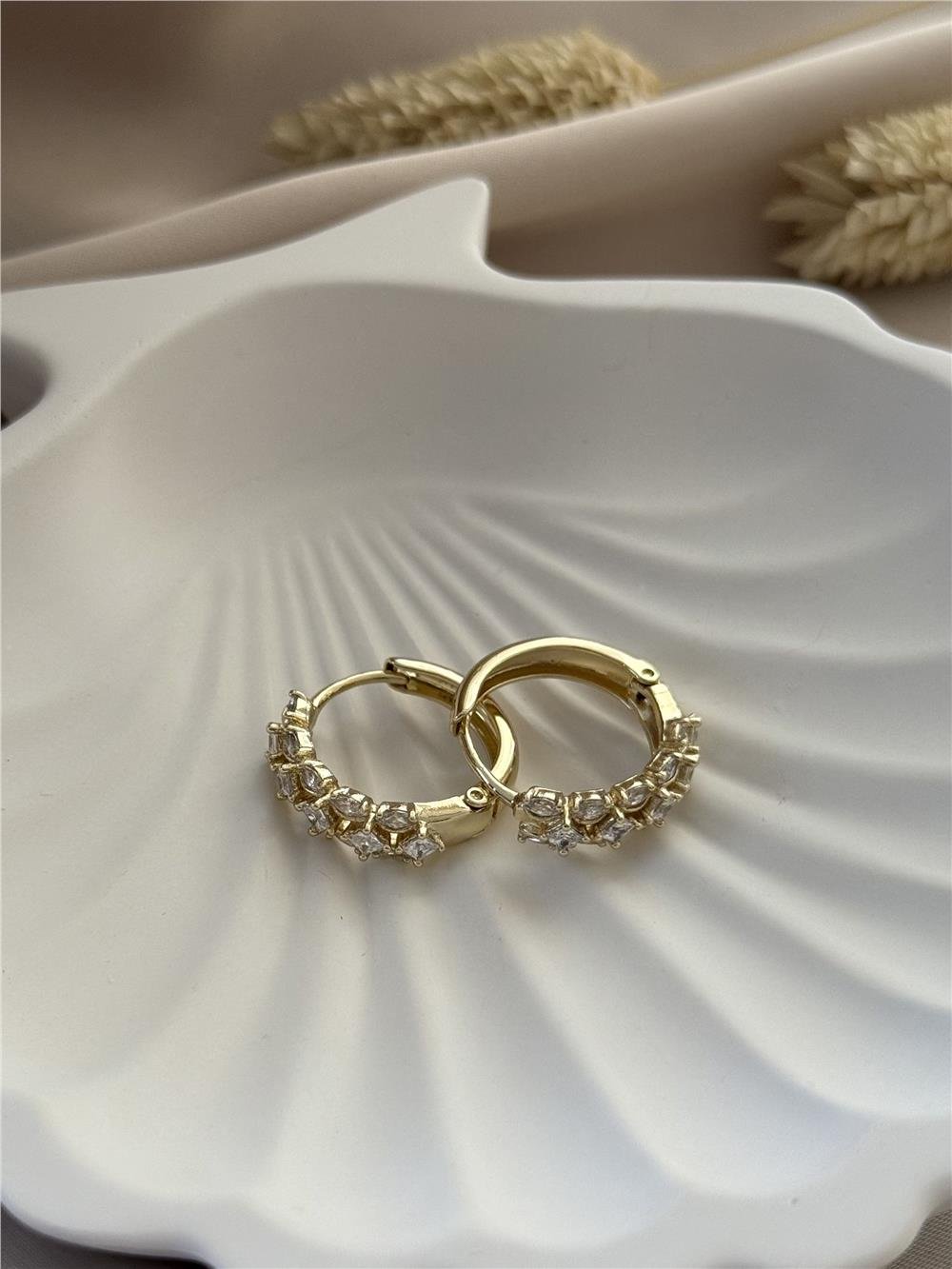 Özel Seri Kare Ve Yuvarlak Taşlı Minimal Halka Küpe